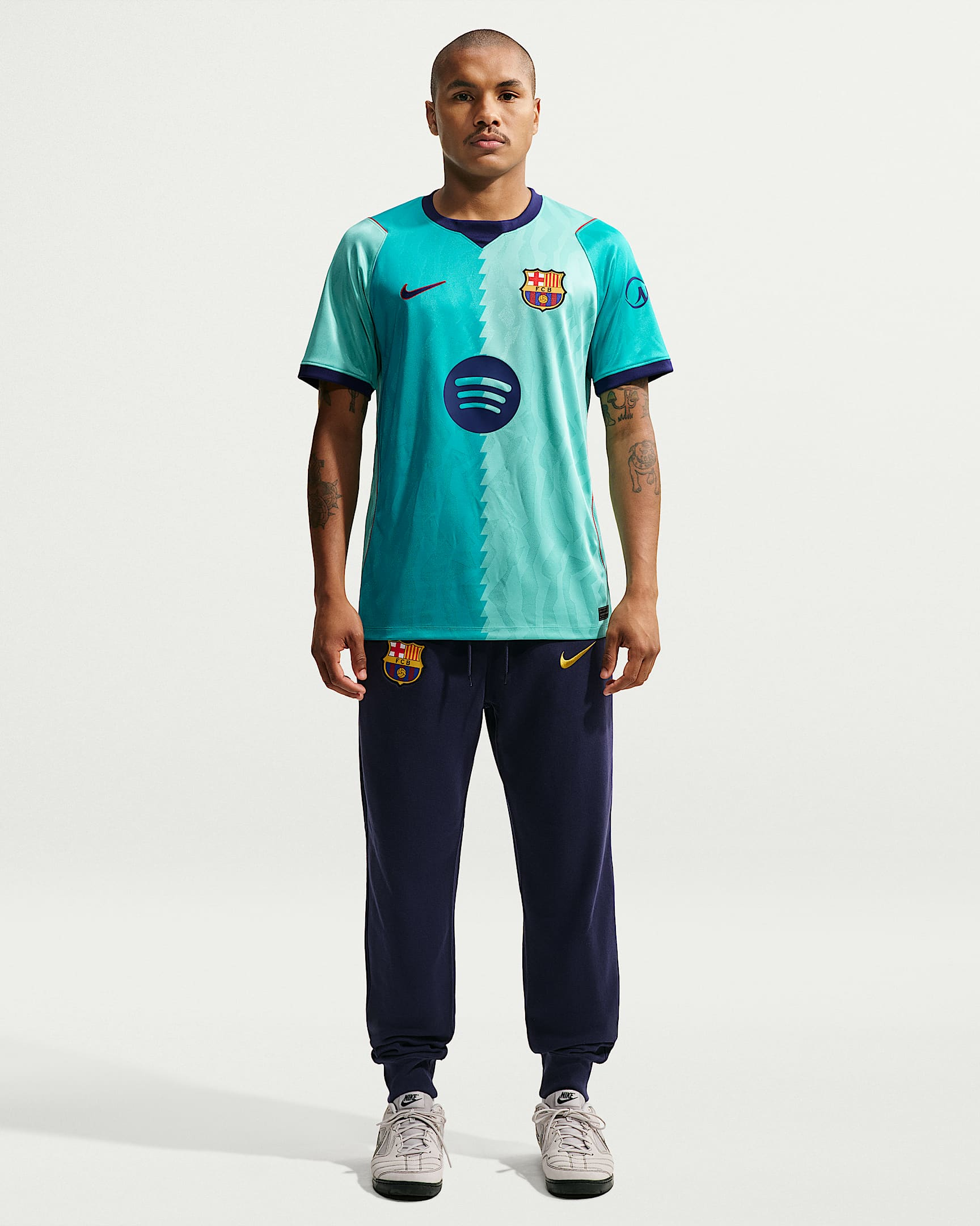 重溫經典設計 Nike Barcelona 巴塞羅拿 2026-27 三客球迷版球衣 (可加印字章) II6652