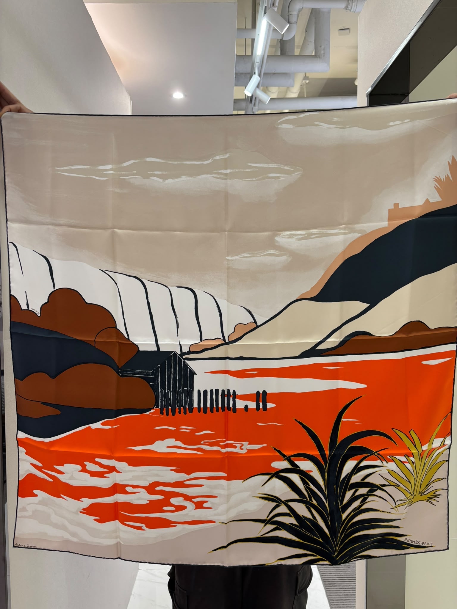 Hermes 90x90cm Scarf 100%silk 絲巾披肩圍巾100%Authentic, 98%New ✅Box