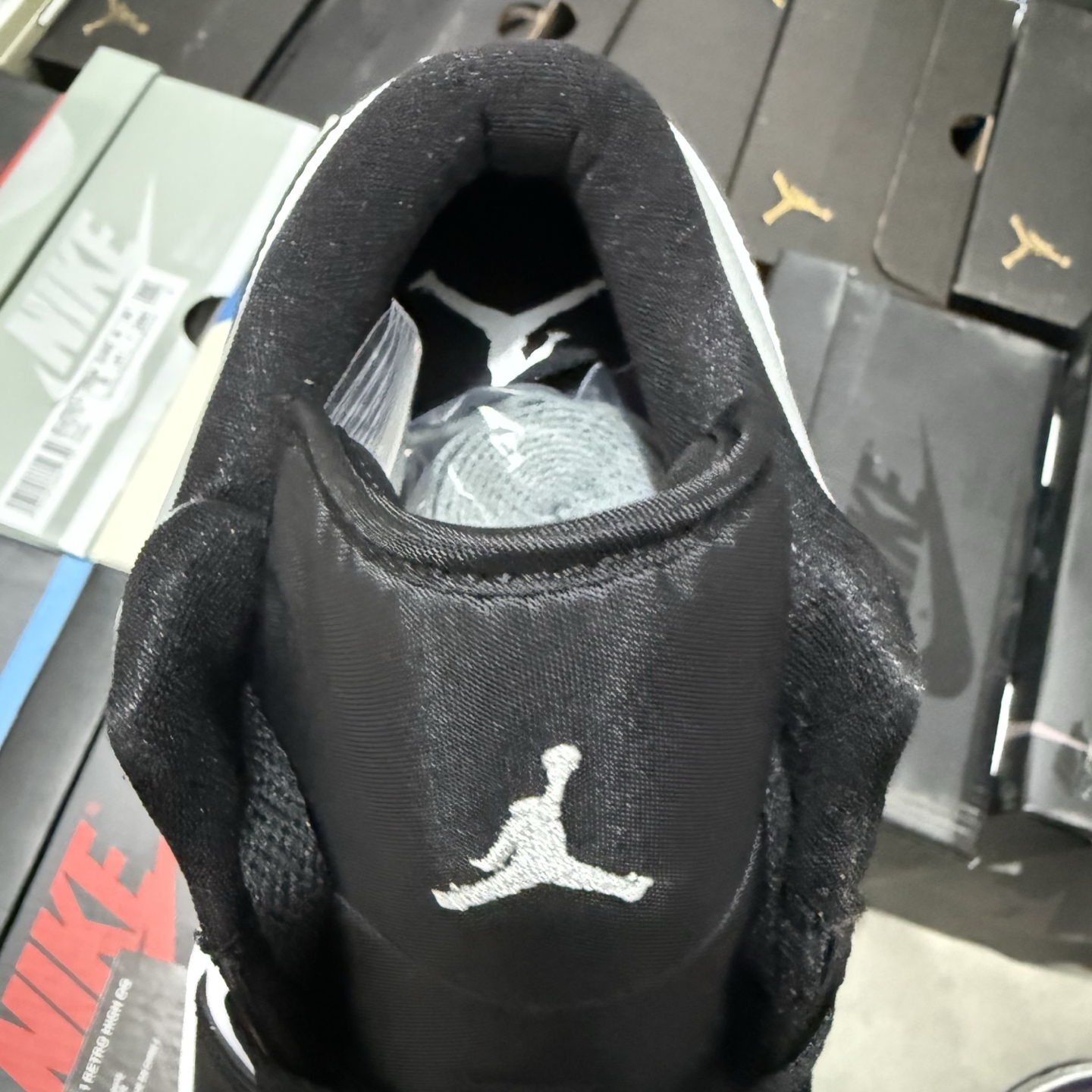 Nike Air Jordan 1 Low "Shadow Toe" 553558-052