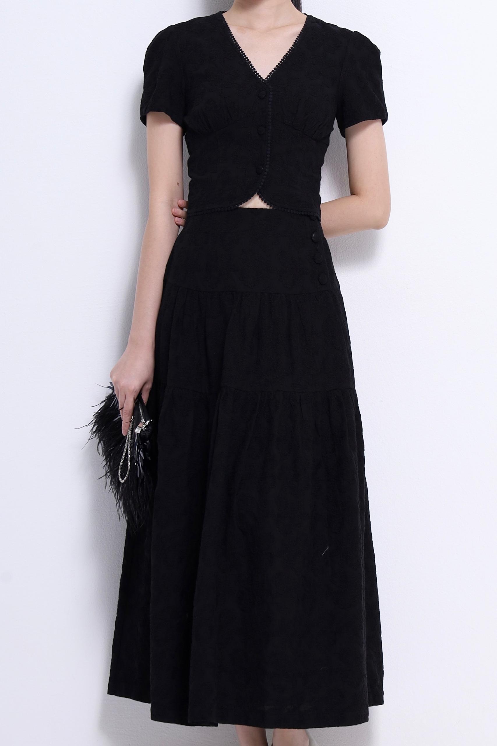 CB2716 Celestine Embroidered Cropped Top