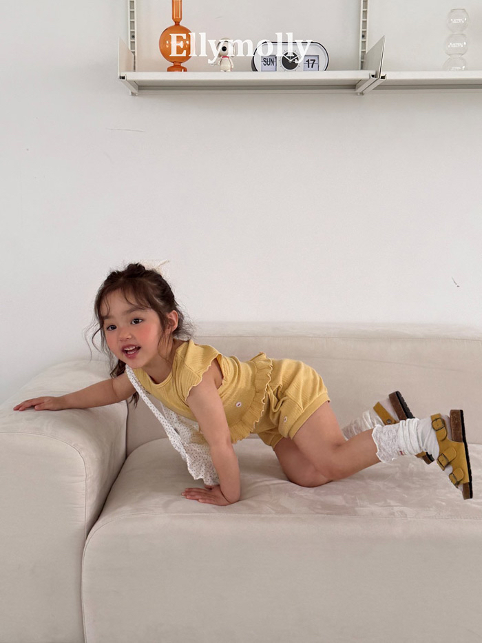 🇰🇷Ellymolly tee