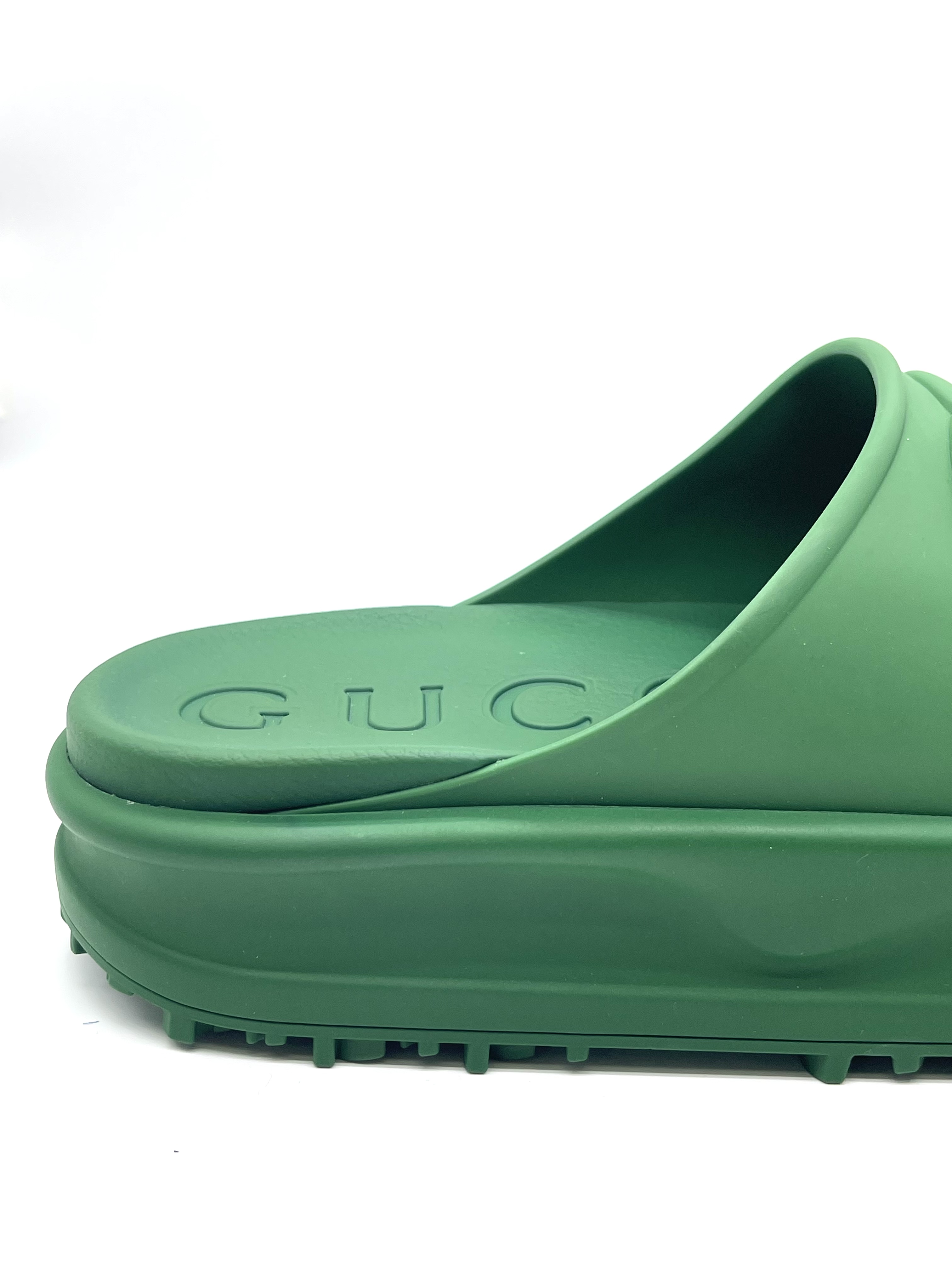 Pre-owned Gucci Miami Rubber Pool Slides / Product Code: 26032703