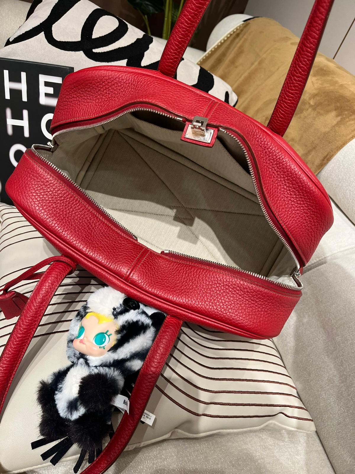 Hermes Victoria 35,STAMP[R] 100%Authentic ,95%new  ✅key lockpad✅dust bag