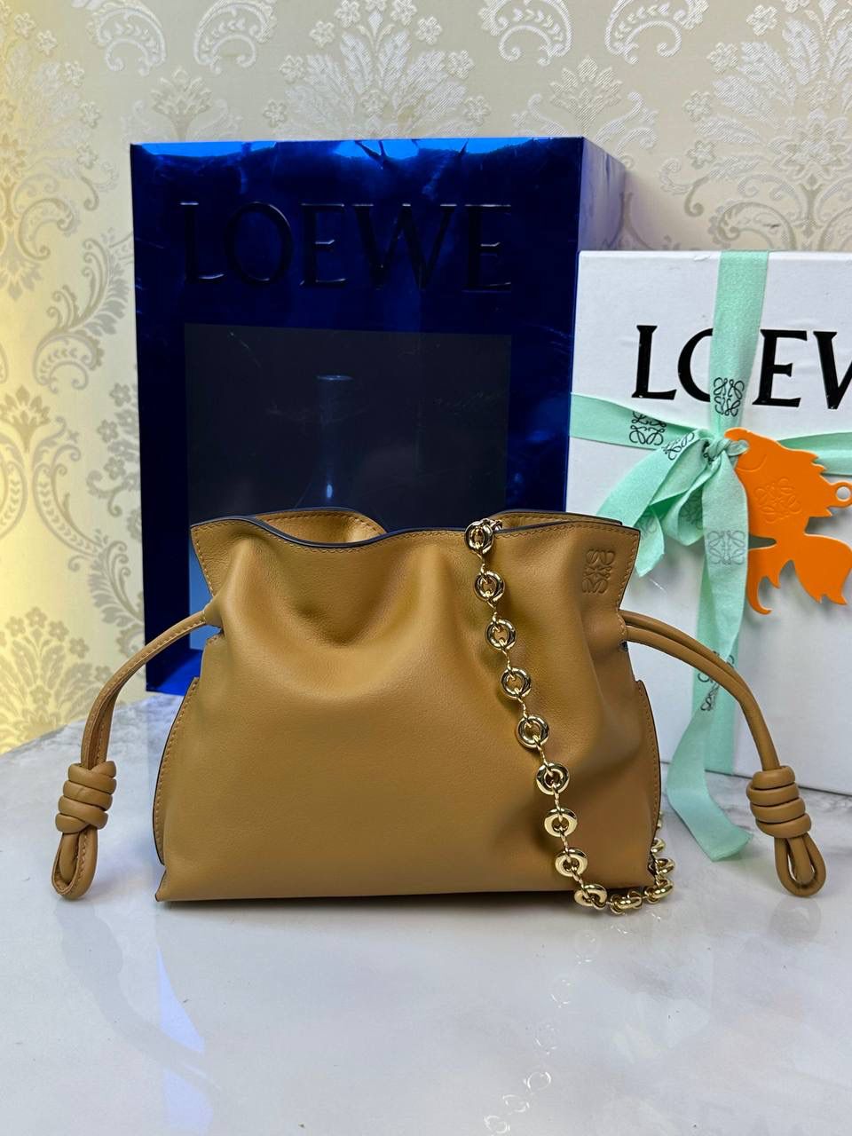 论一个包💼如何变得更高级系列‼️ 👉🏻胸针➕链条➕宽肩带🩷 （特别提醒⏰：所有配饰都需要另外购买‼️）