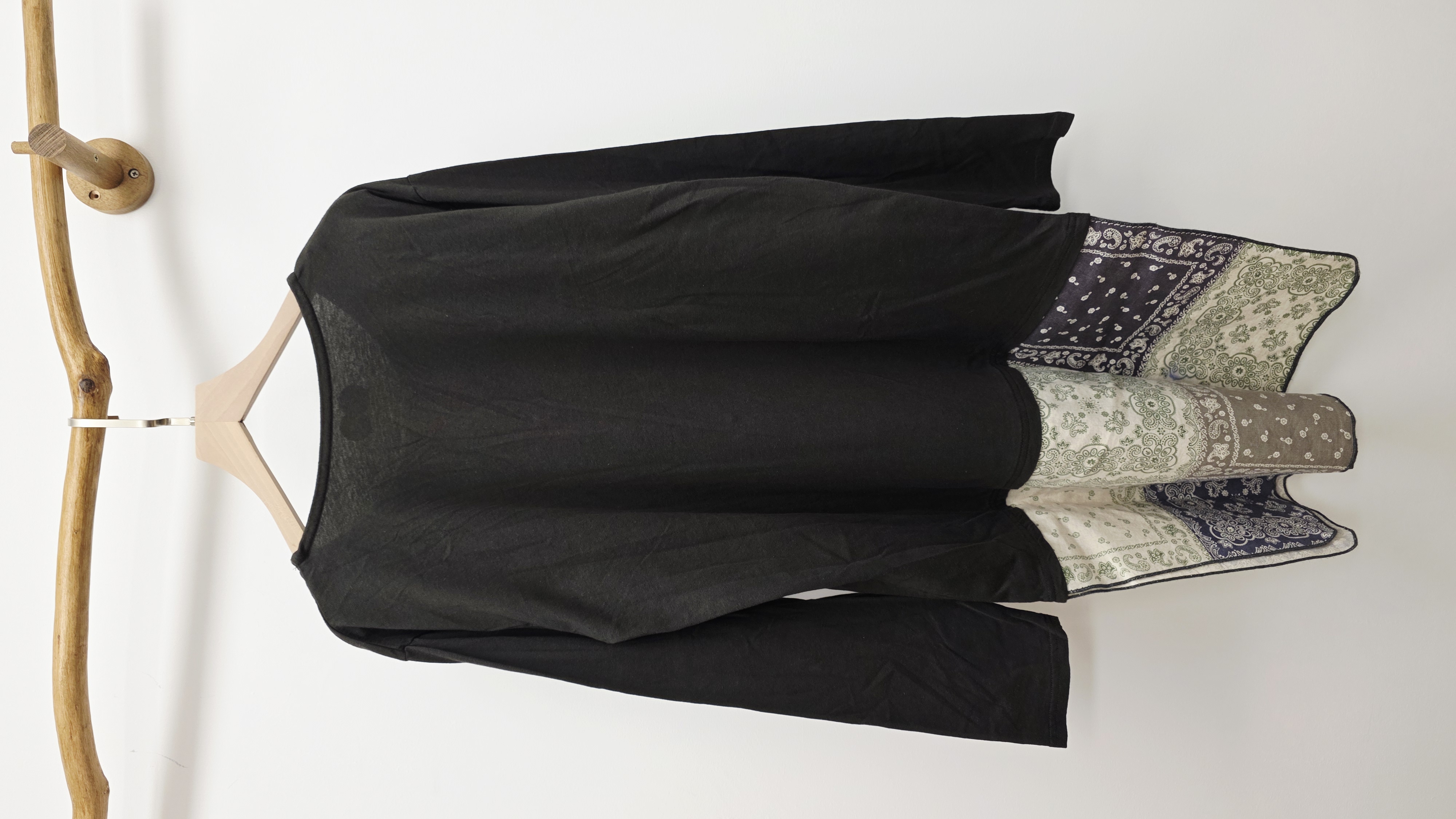 日牌炭灰拼腰果花布中長裙