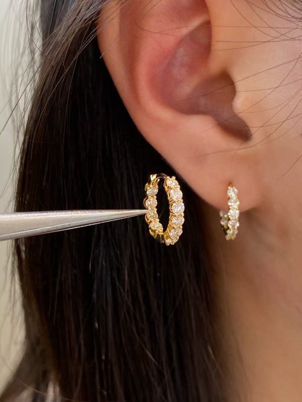 18K Diamond Earrings 