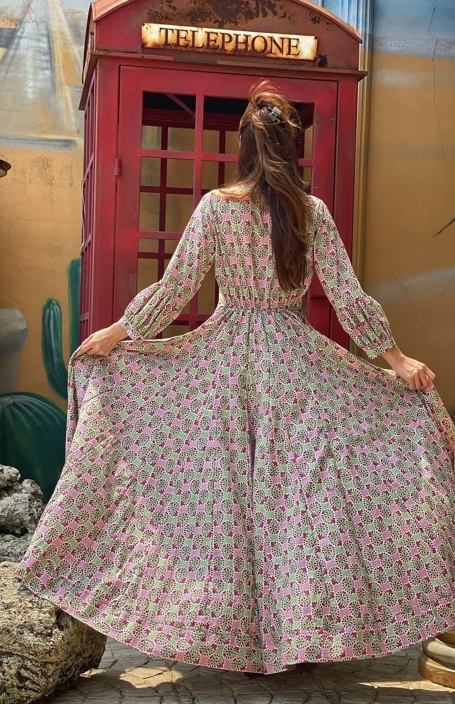 泰國名牌CHEVA - 粉色腰果印花經典款長版連身裙