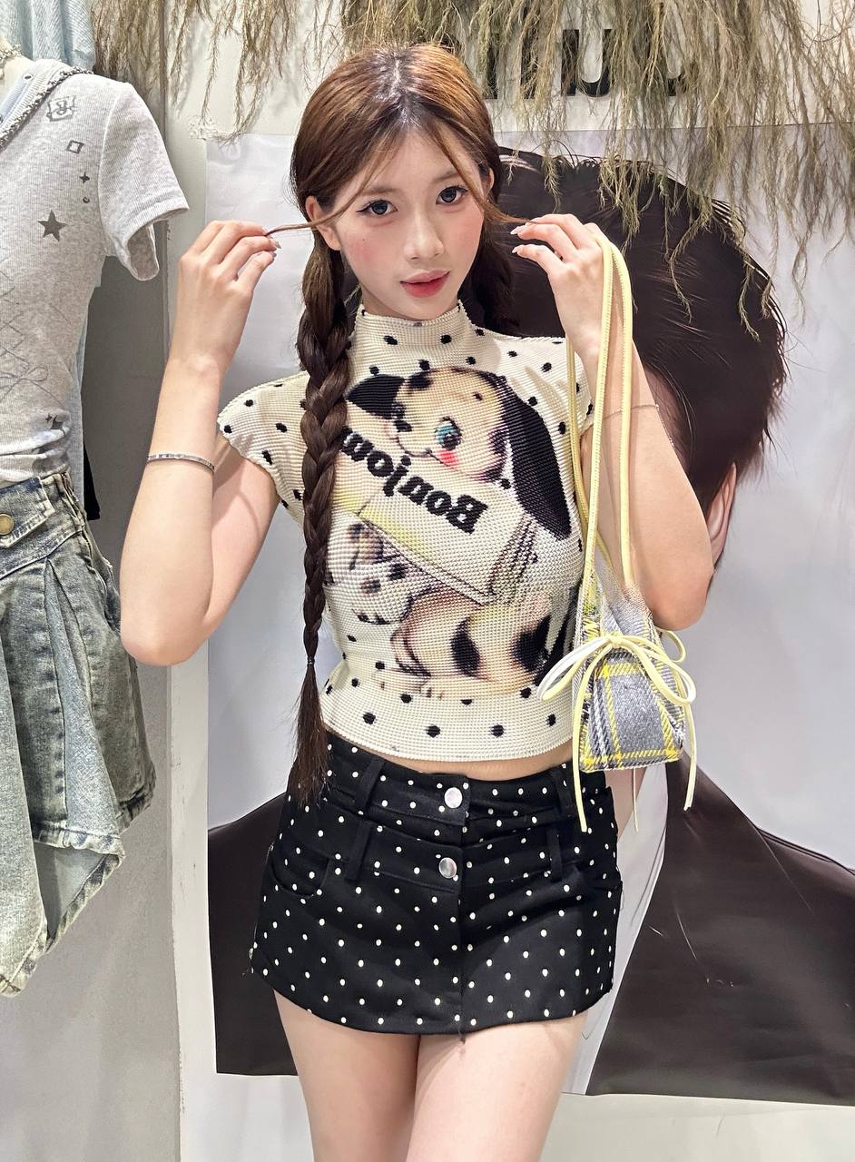 甜辣波点狗褶皱衫上衣 Spotted Dog Print Ruched Top