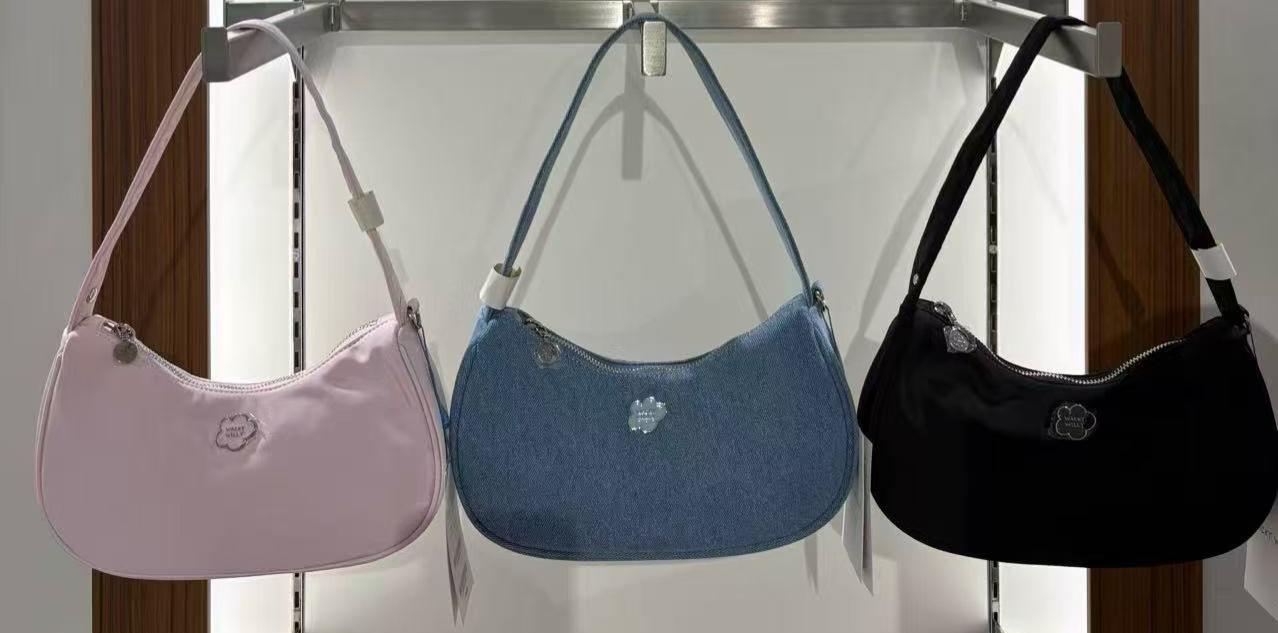 🌱​WACKY WILLY🌱 花花hobo bag 韓國連綫折扣💛 Pink / denim / black