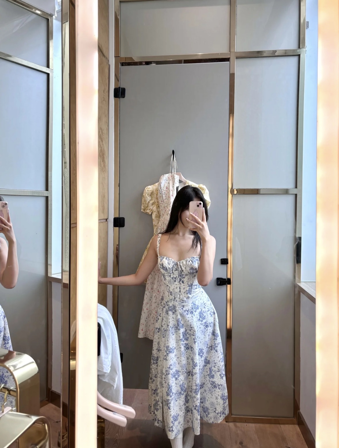 DR432蓝色吊带碎花裙