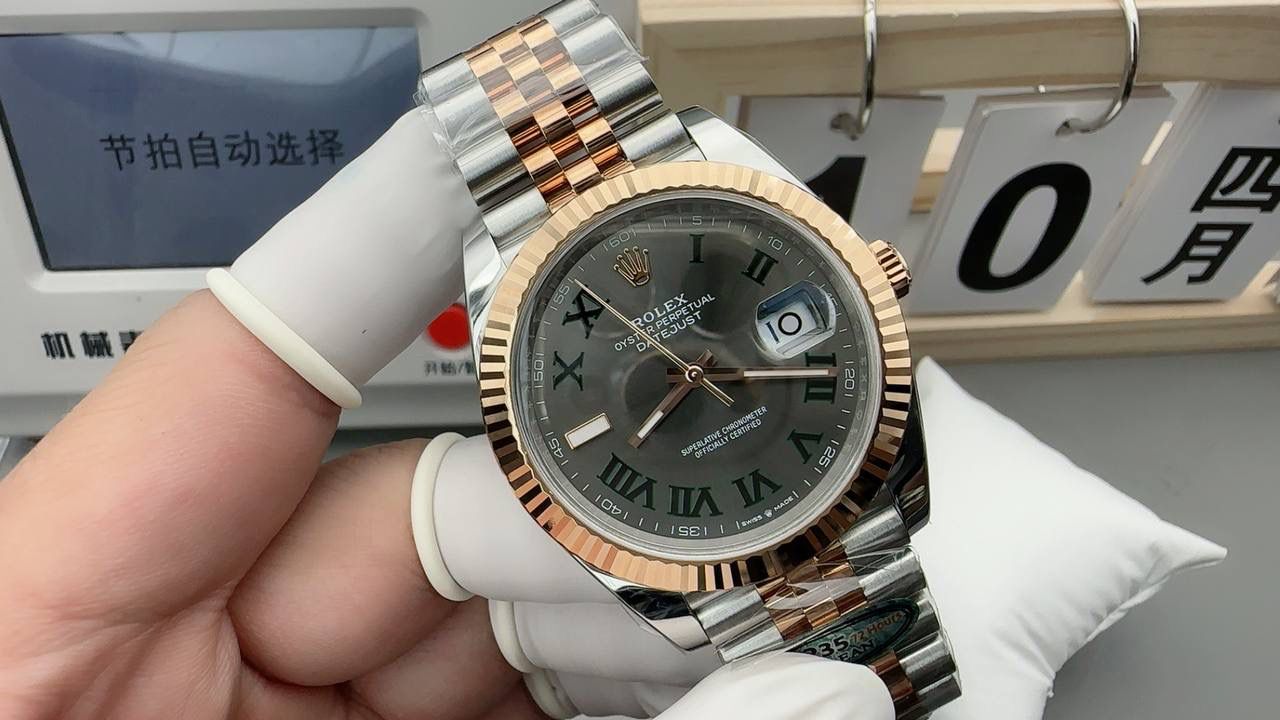 间金绿萝41mm 上海3235机芯70小时动储🌟