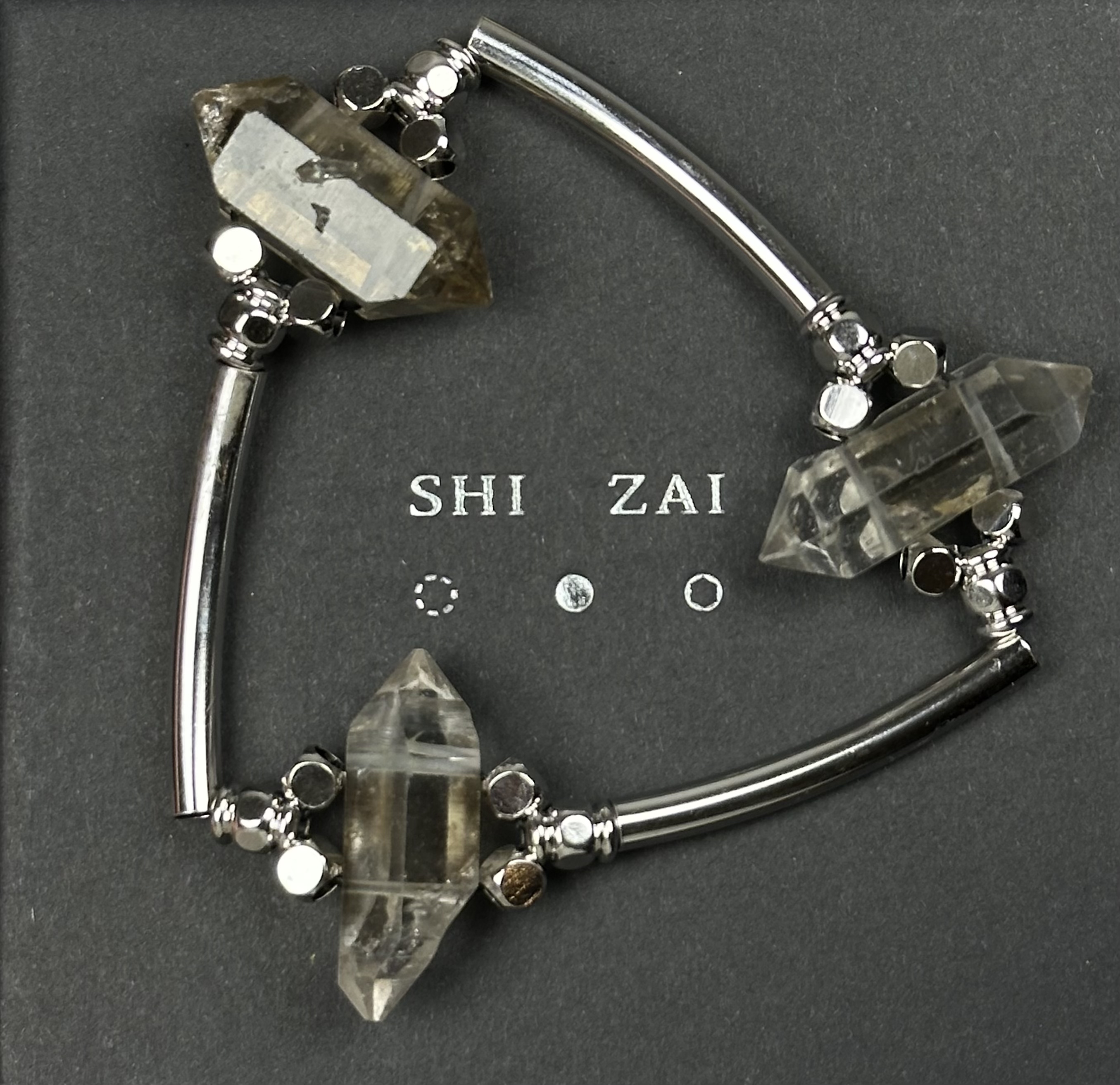 石栽設計手環 (閃靈鑽/ 雙尖水晶)