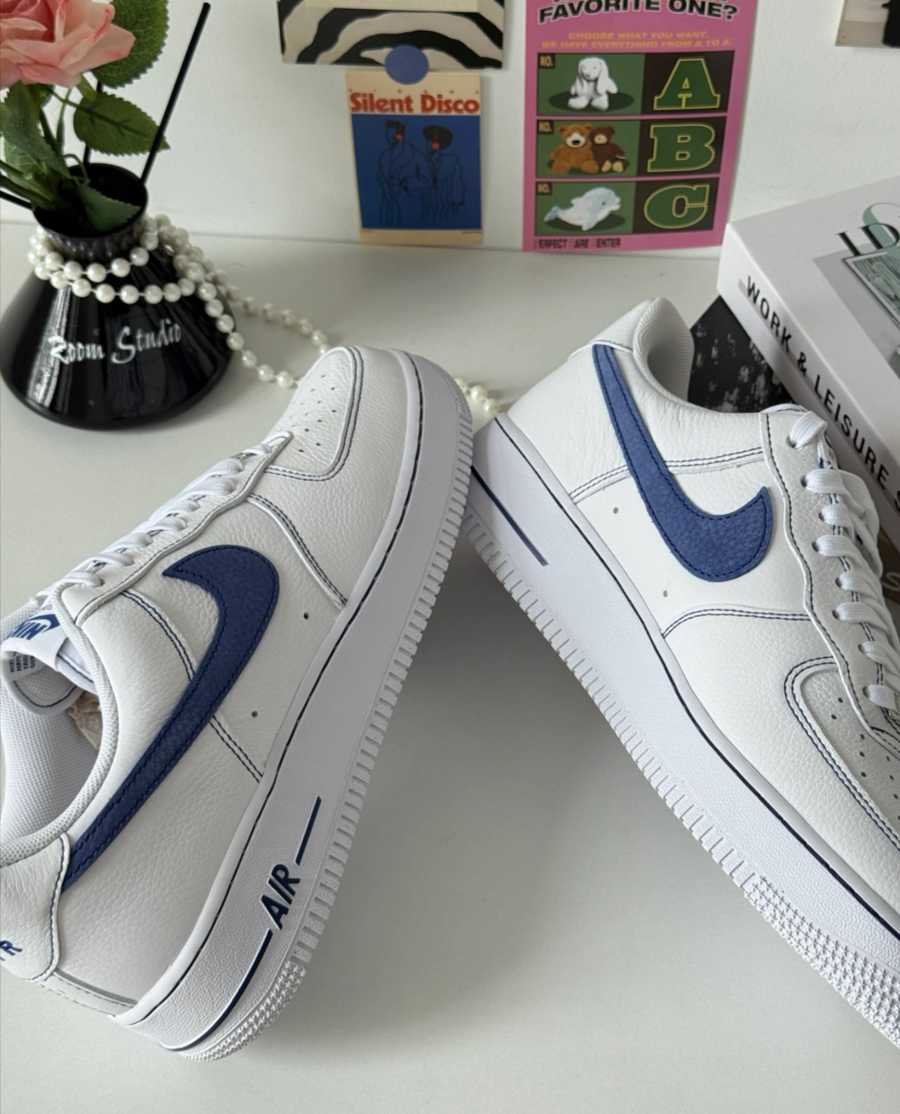 HQ2037-100 Nike Air Force 1 Low ‘07 LV8  White Deep Royal Blue HQ2037-100