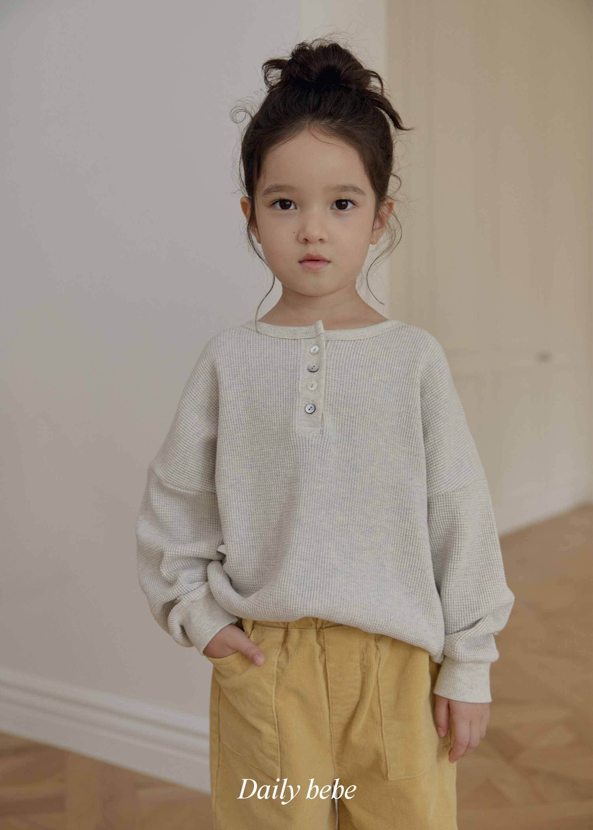Dailybebe | Waffle Henley Neck Tee