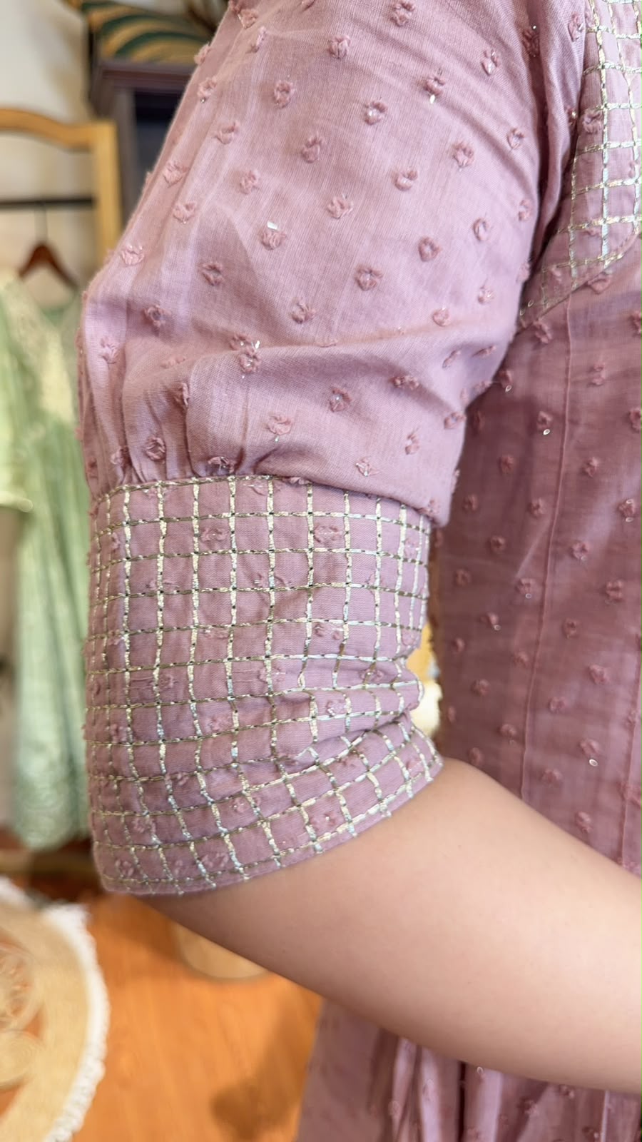 3539 Dried Rose Plain Color Pleated Chest OP 49"
