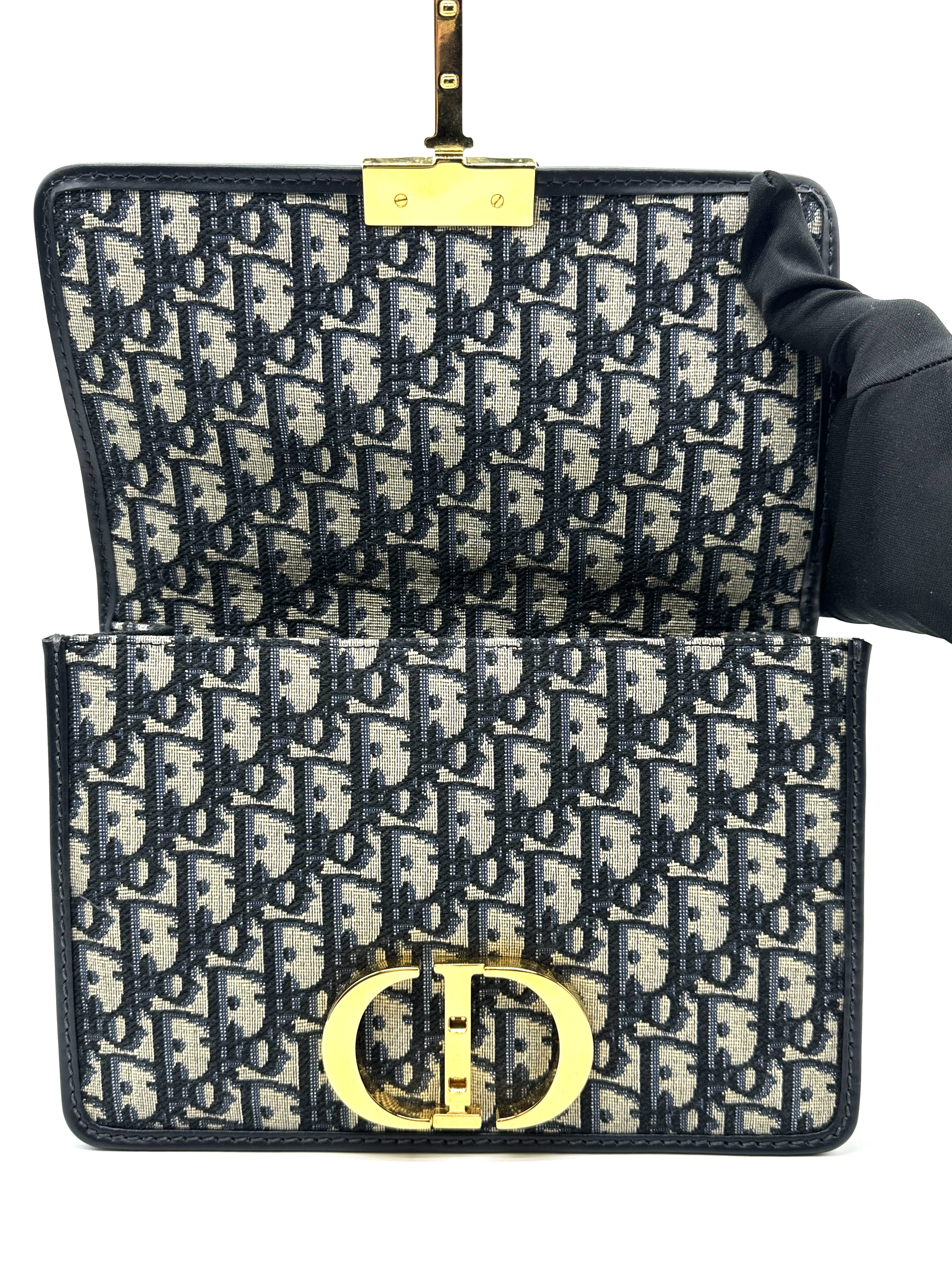 Pre-Owned Dior 30 Montaigne / Product Code: 26040906