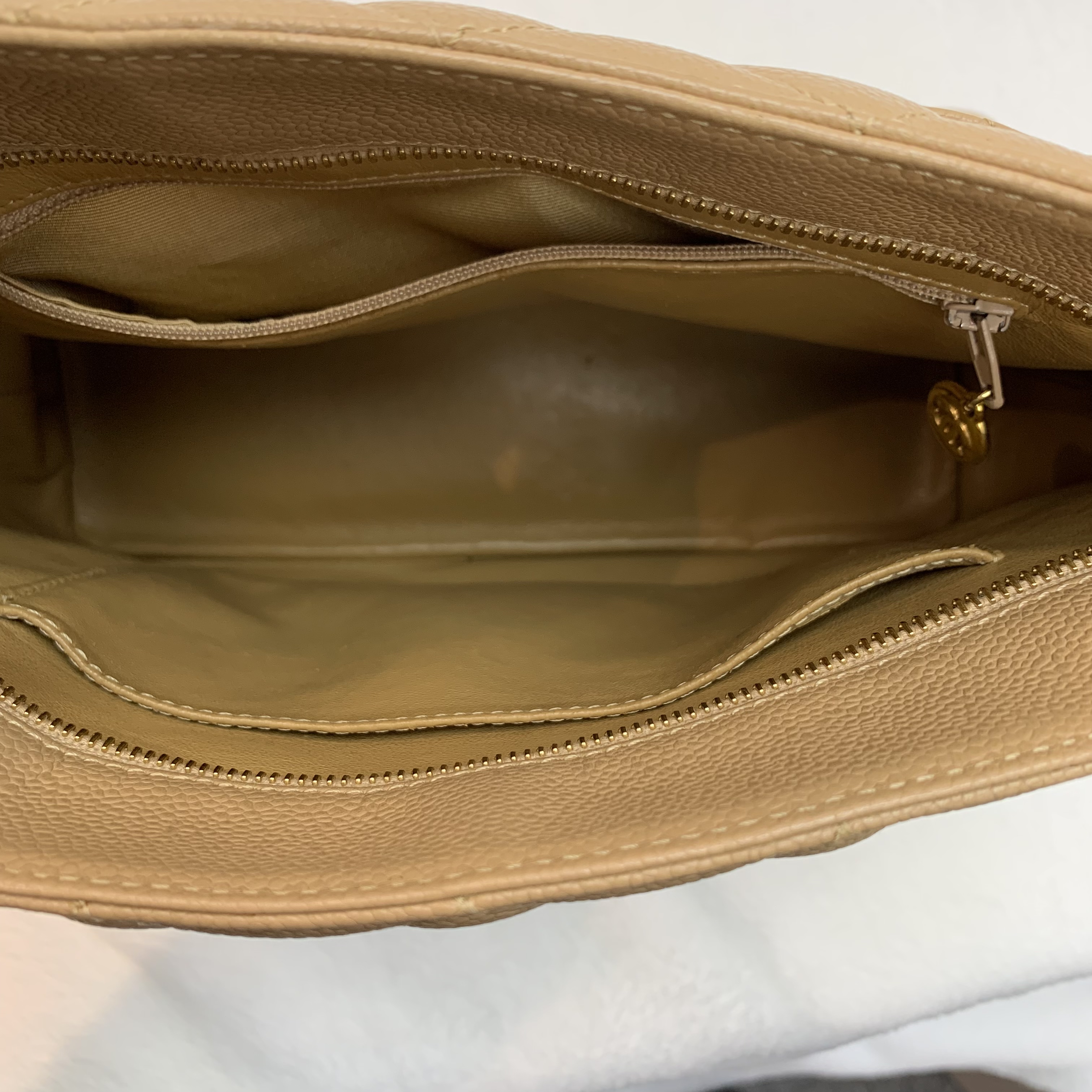 中古包送塵袋🤎Chanel金扣手挽袋