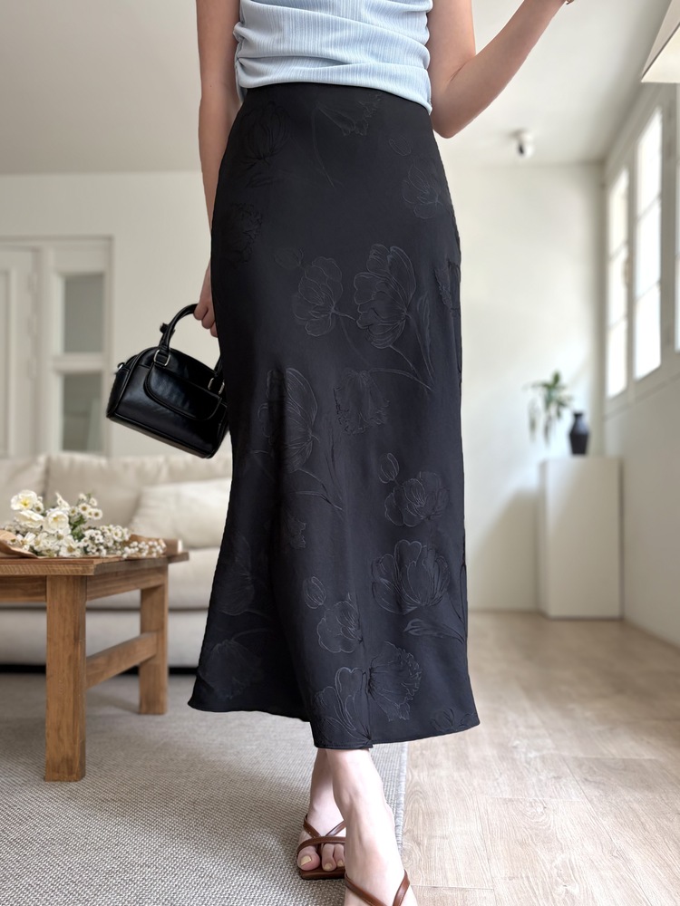 Floral Silky Skirt (Black)