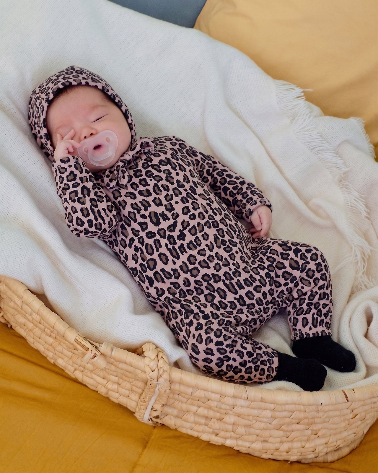 OOTT |  (bebe) Little Leopard Print Full-Body Suit + Bonnet Set