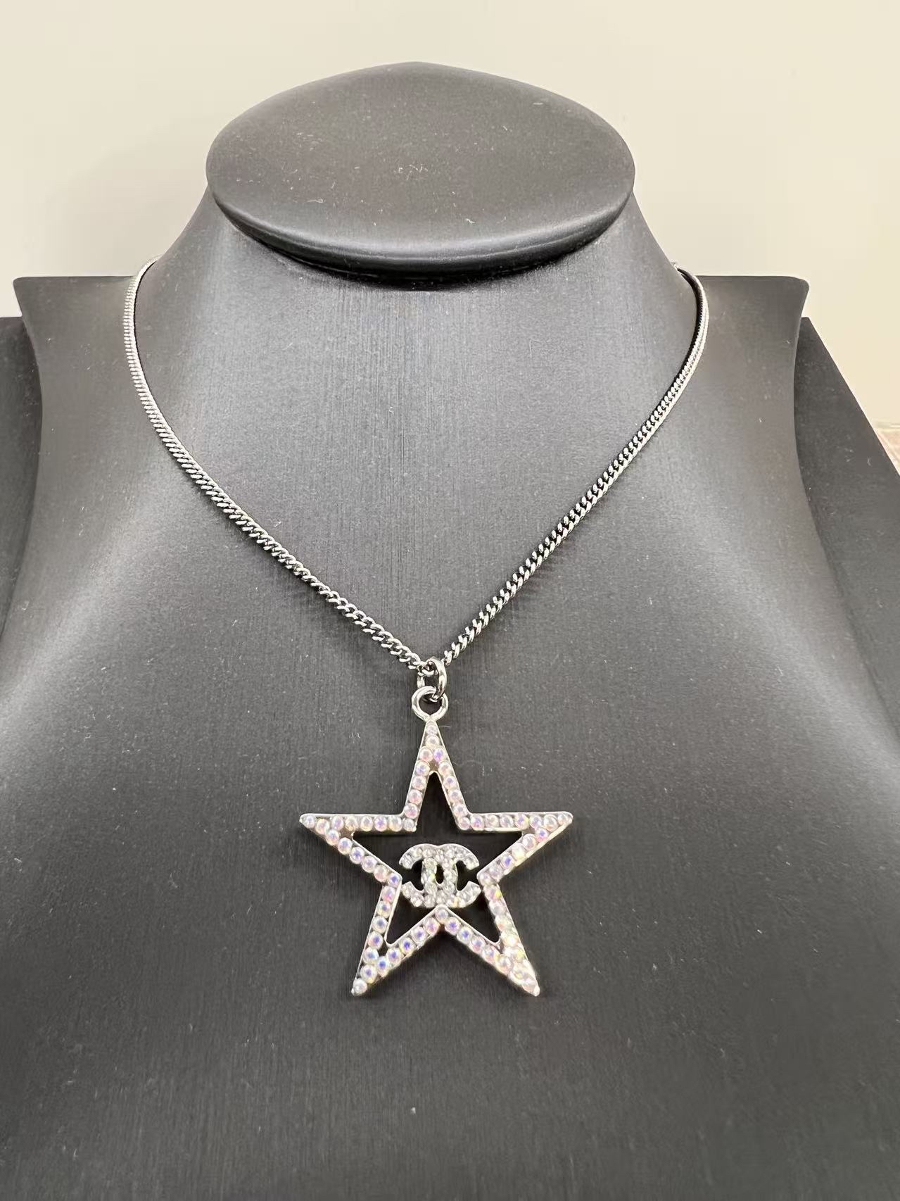 Chanel 星星項鍊