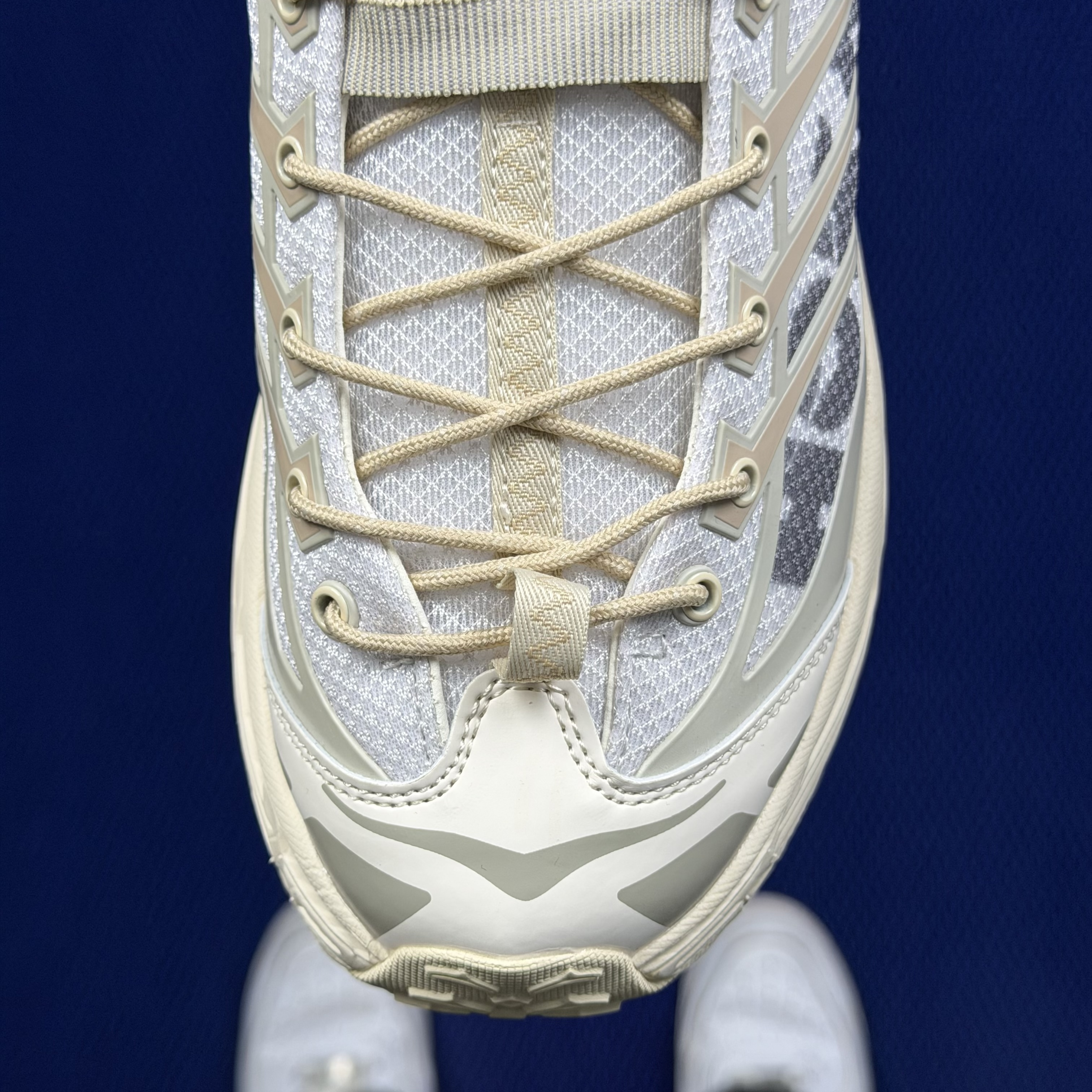 Hoka One One Mafate Three 2 