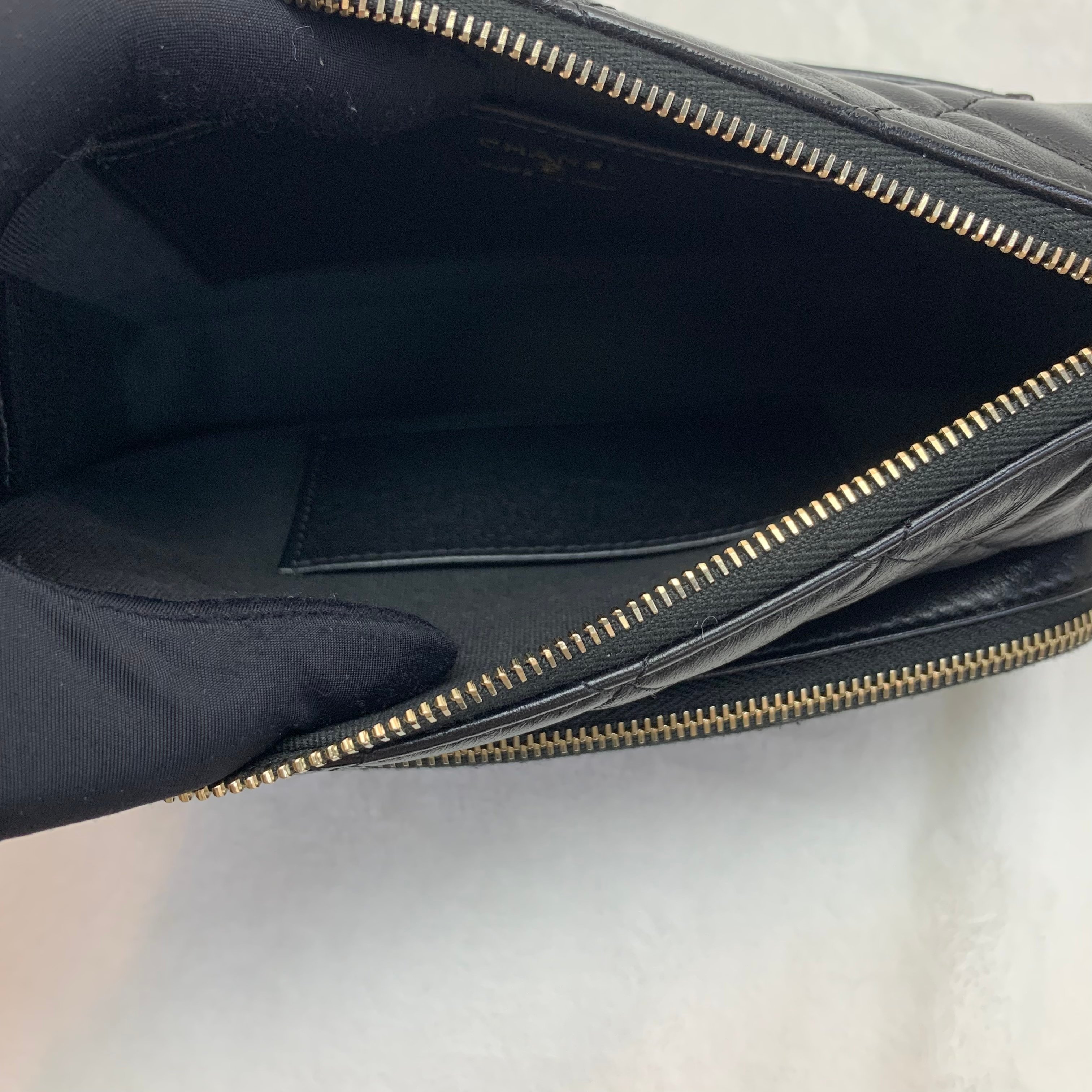 黑金經典大容量 25C Chanel相機包🖤