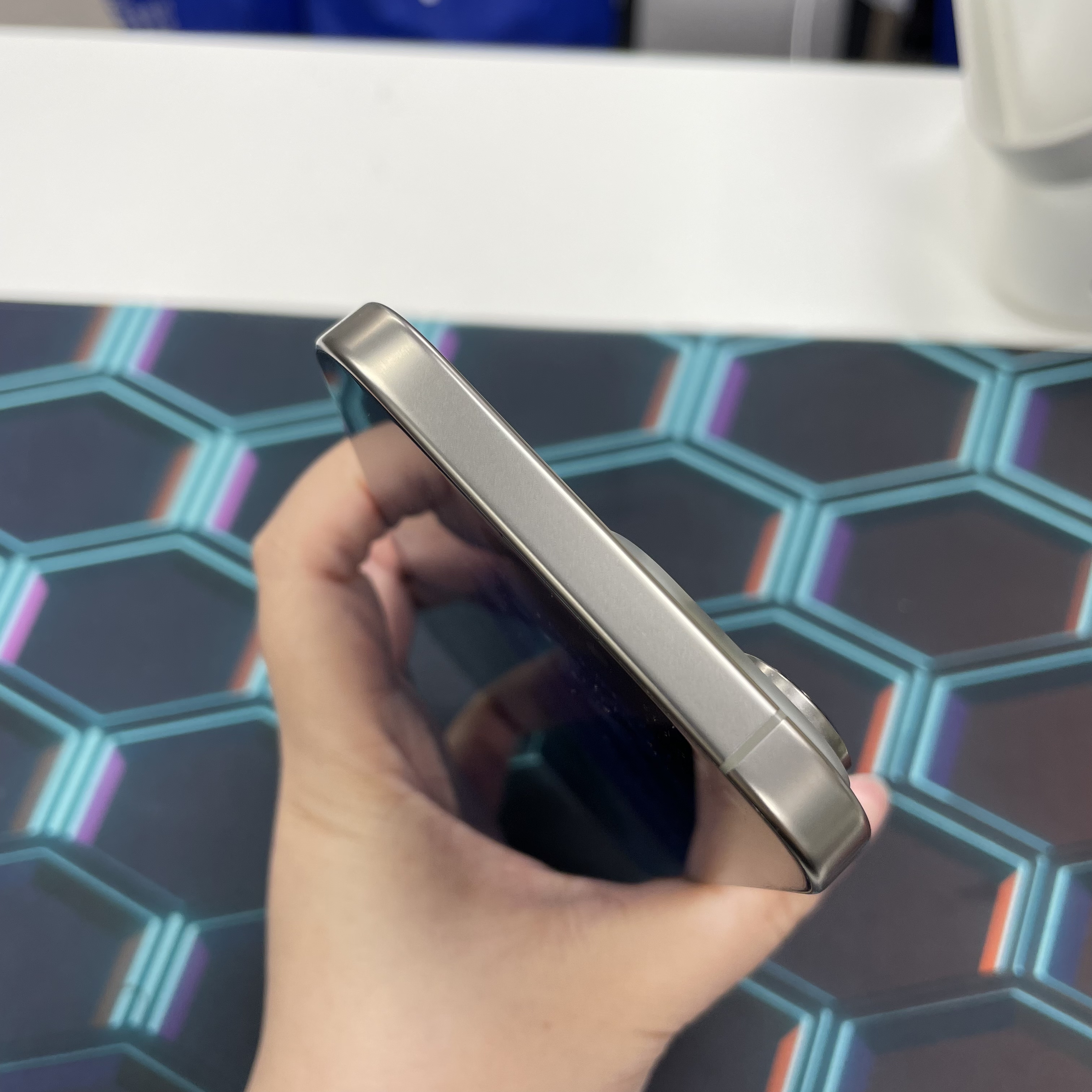 *6442 16 pro max 完美機 256GB 電89 原色 gray