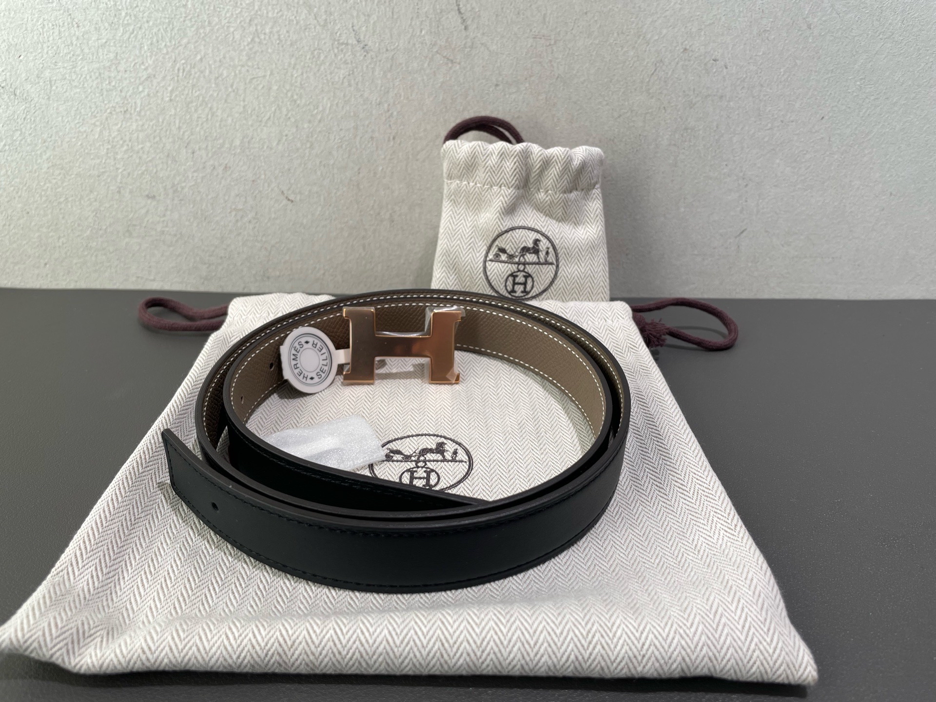 【預訂貨品】HERMES 80碼 Z刻雙面黑色拼大象灰 