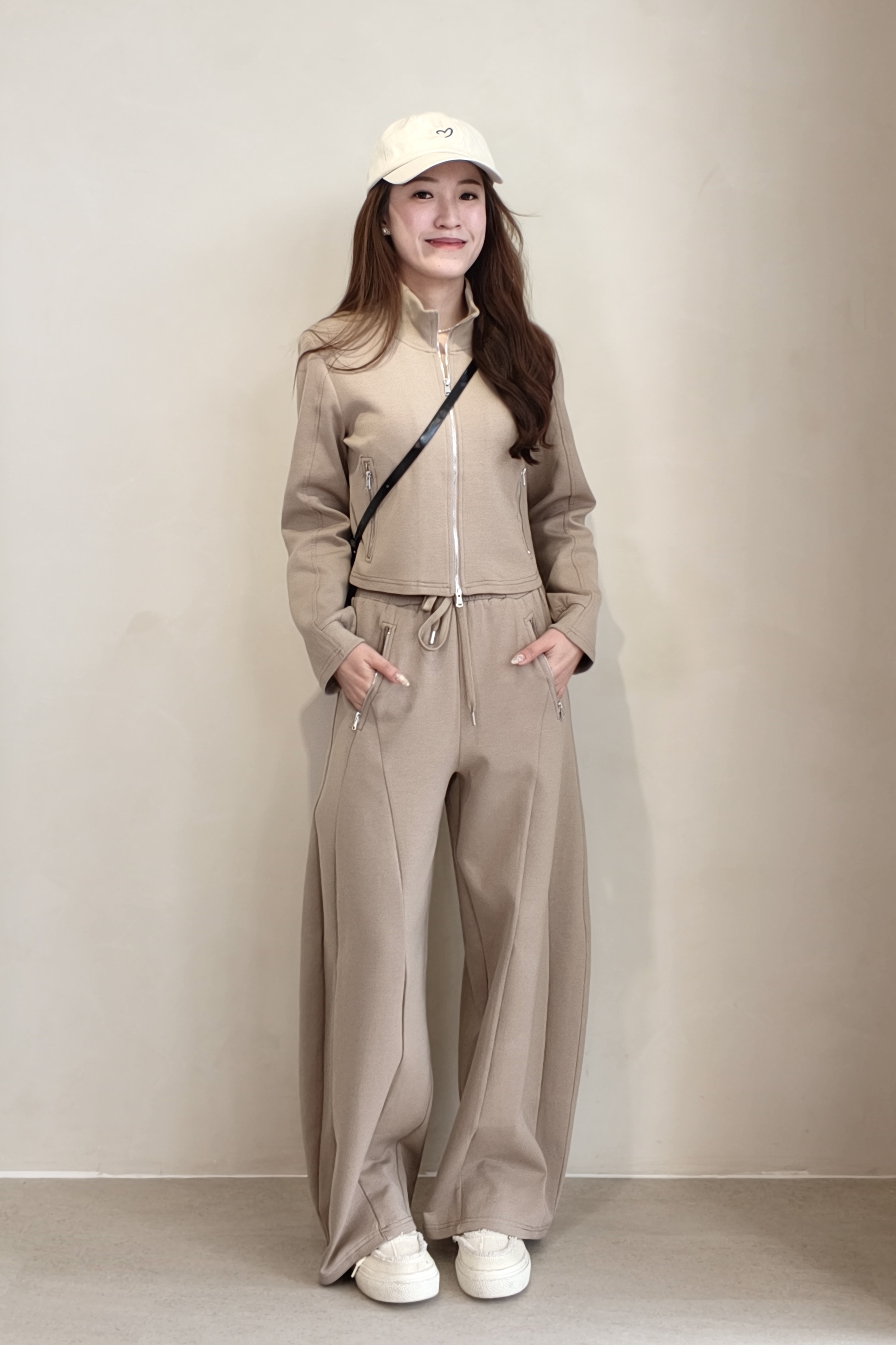 CB2734 Elevate Zip-Up Cropped Jacket