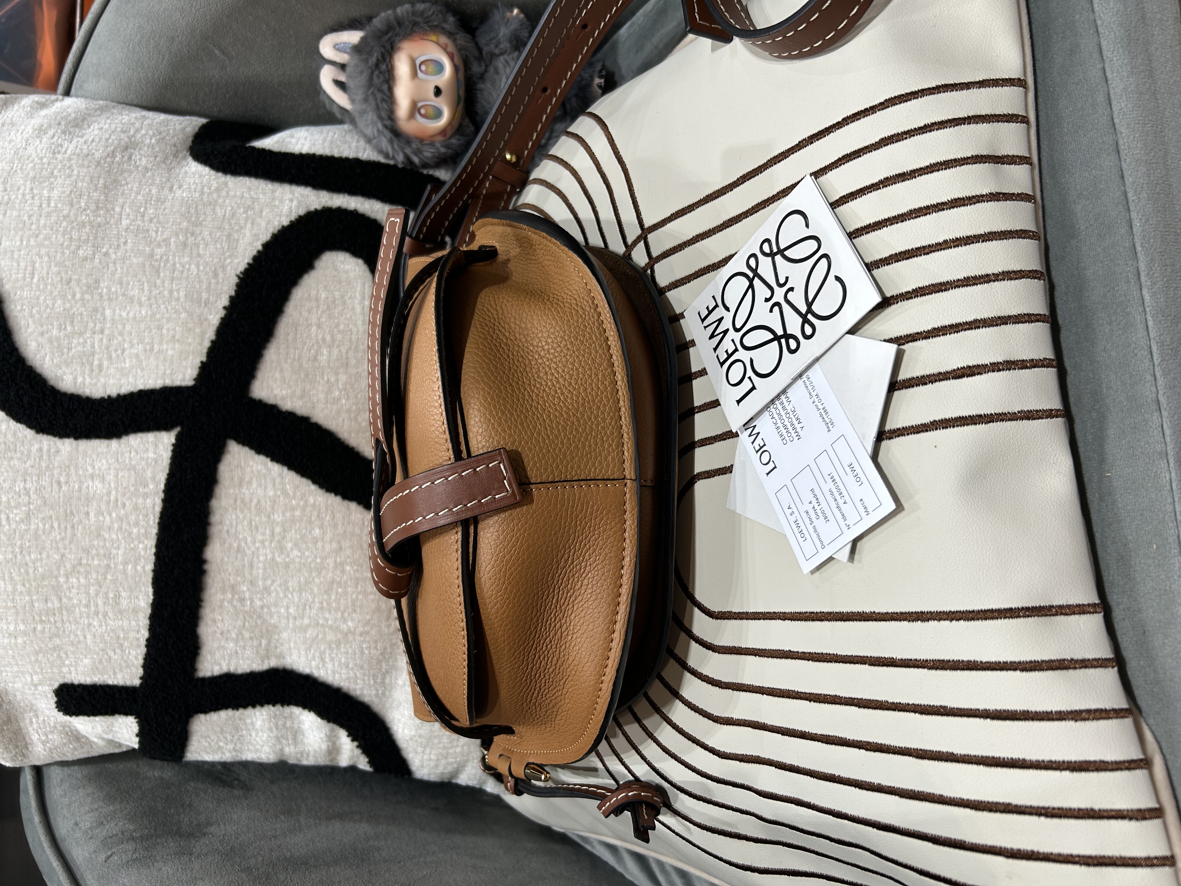 Loewe Gate Crossbody Bag Tan 100%Authentic, 98%New ✅Booklet✅Dust bag