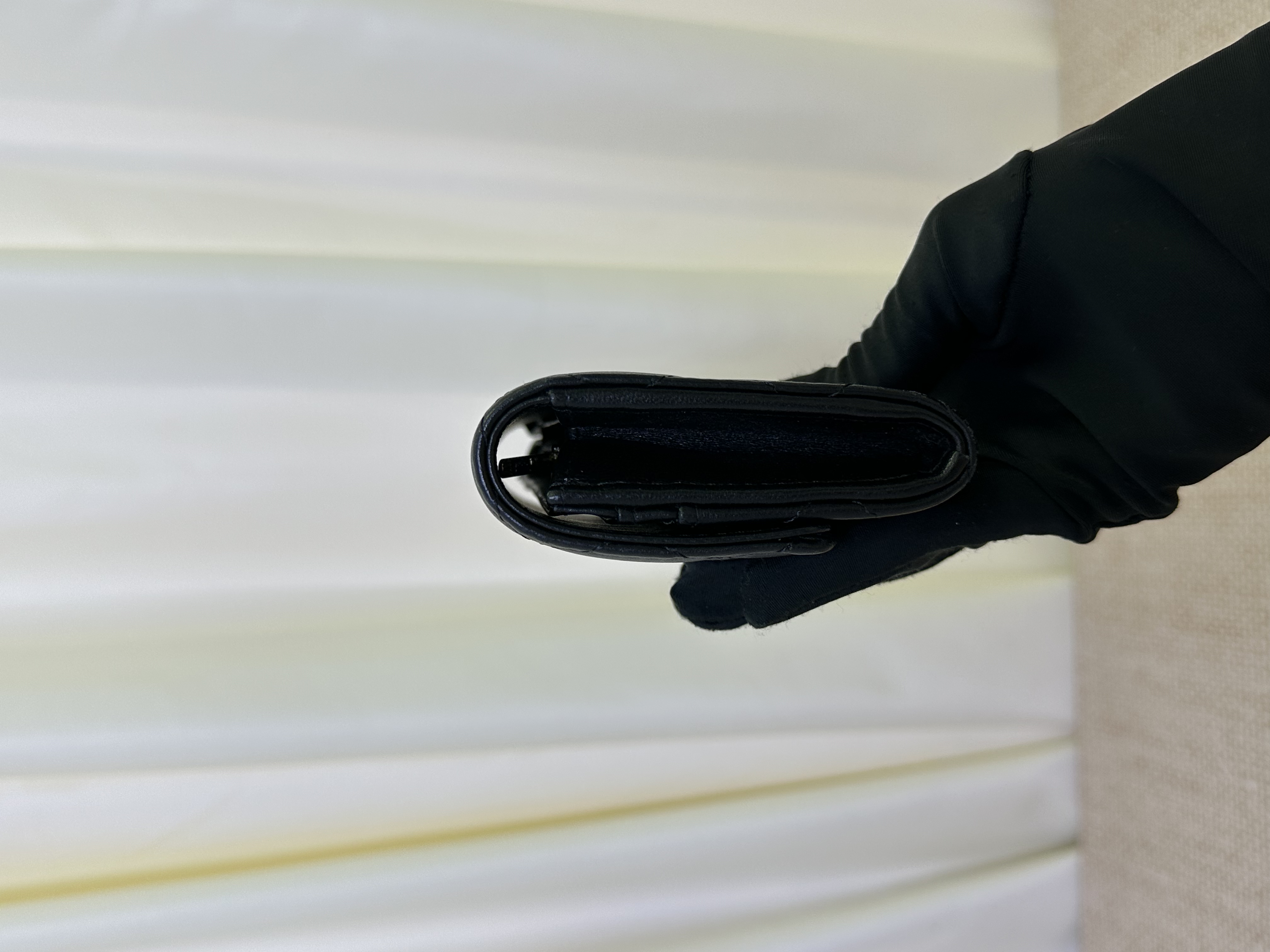 Pre owned Chanel black quilted flap wallet / Product Code: 26031024