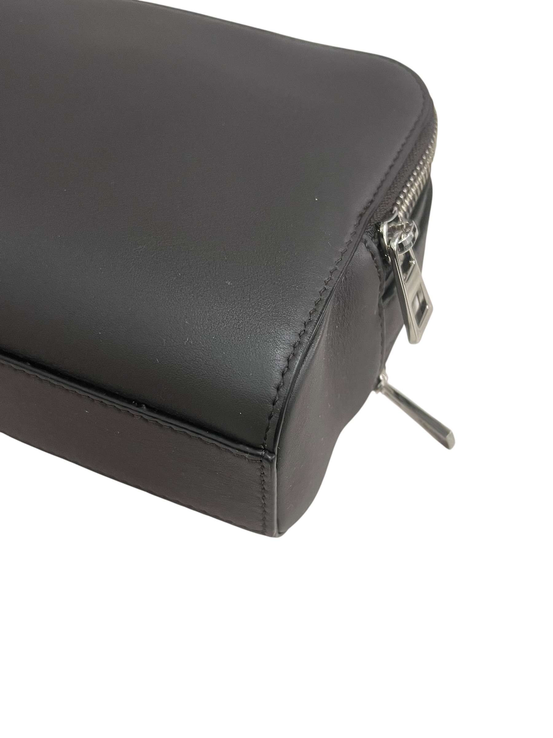 Pre-owned LOEWE Mini Camera Bag / Product Code: 072803