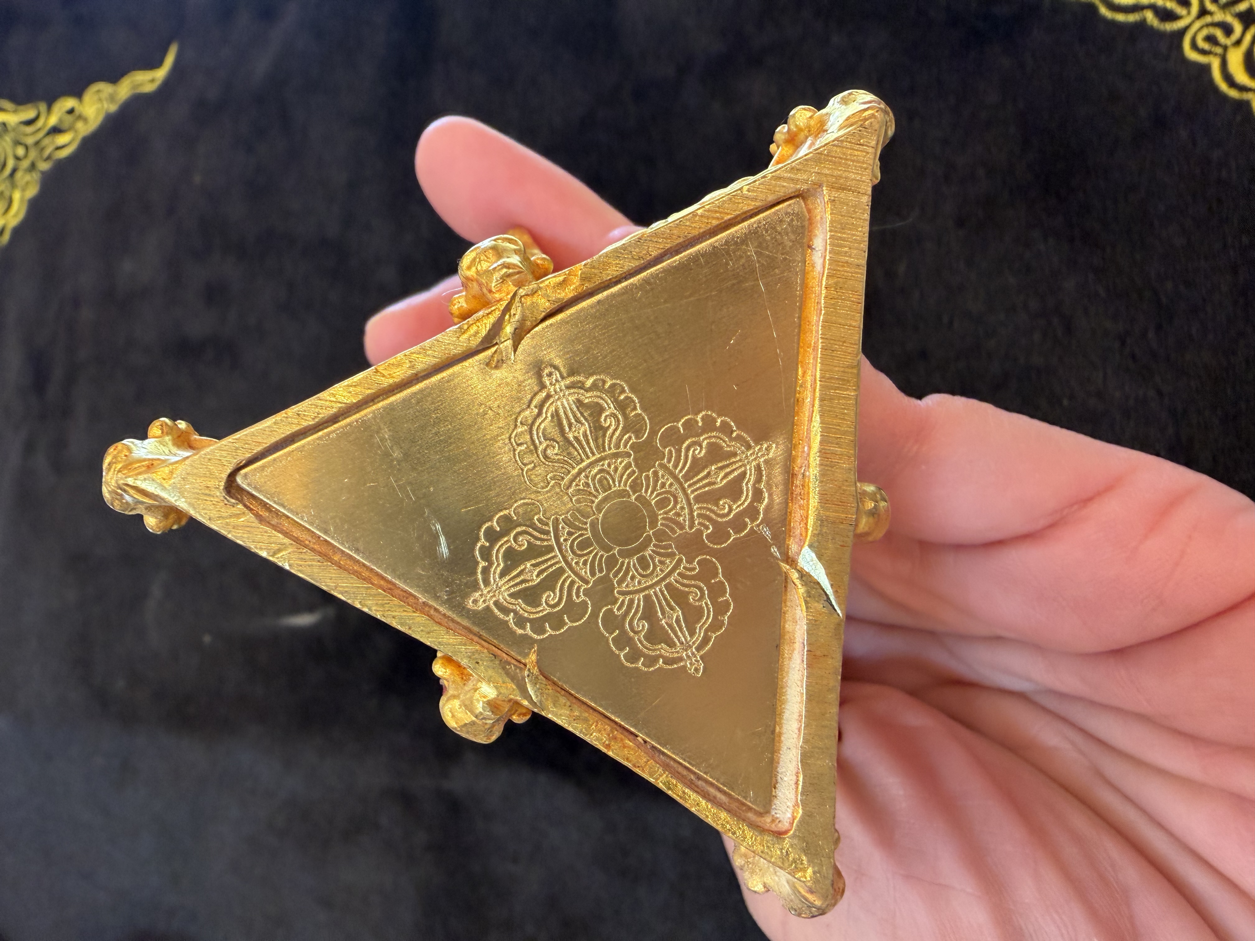 農曆年前巨獻-#141 扎基拉母（金）15cm 高，安排入藏