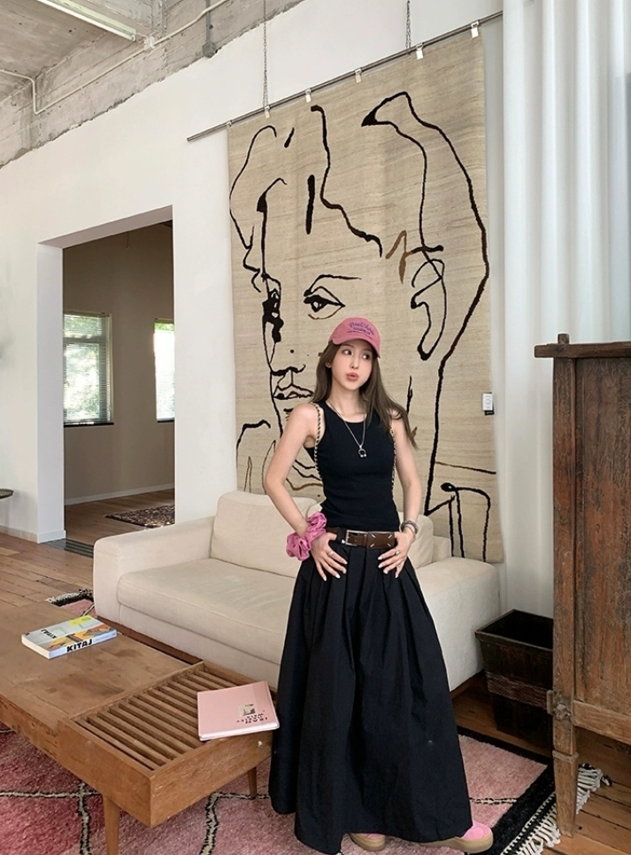 Victoria Tank Top + A-line Pleated Maxi Skirt 极简风圆领背心+百褶大摆半身裙两件套(附送腰带) (3 Colours)