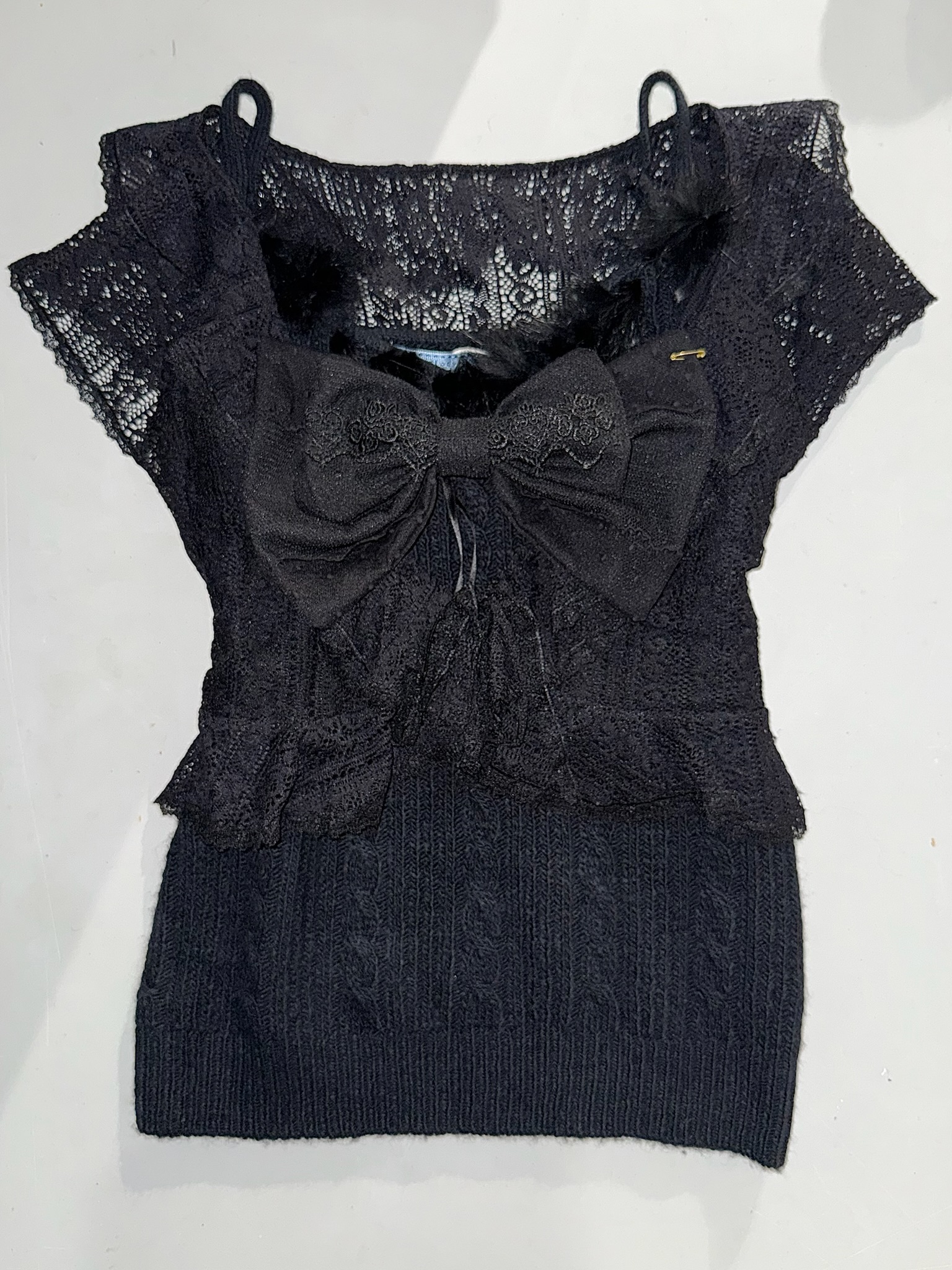 Black Sheer Lace Statement Bow Cable-Knit Set | Free Bow