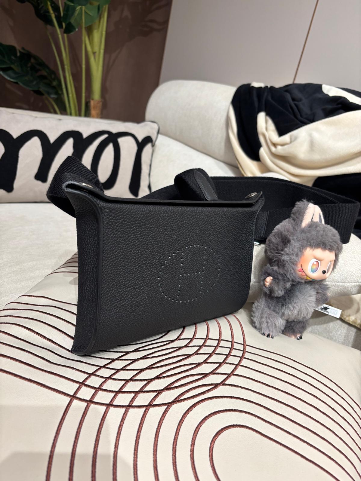 全新 Hermes Videpoches Noir Stamp B 100%Authentic, Brand New ✅收據副本✅Dust bag✅Box