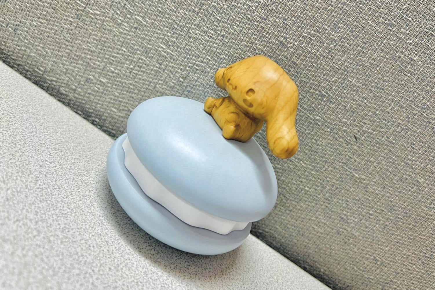 🎌日本直送🎌 玉桂狗馬卡龍造型木製音樂擺設