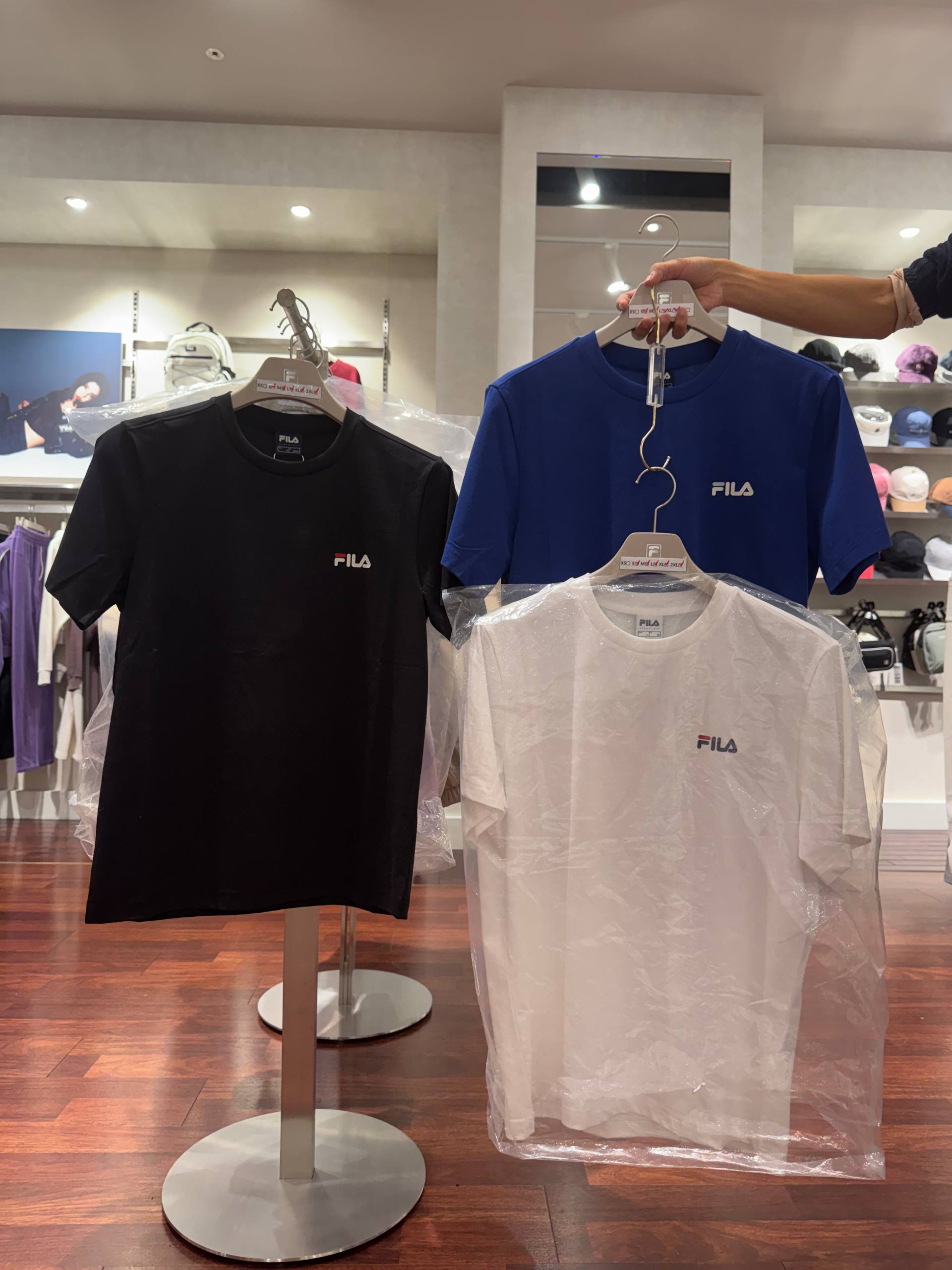 🇰🇷FILA 男女同款上衣✨