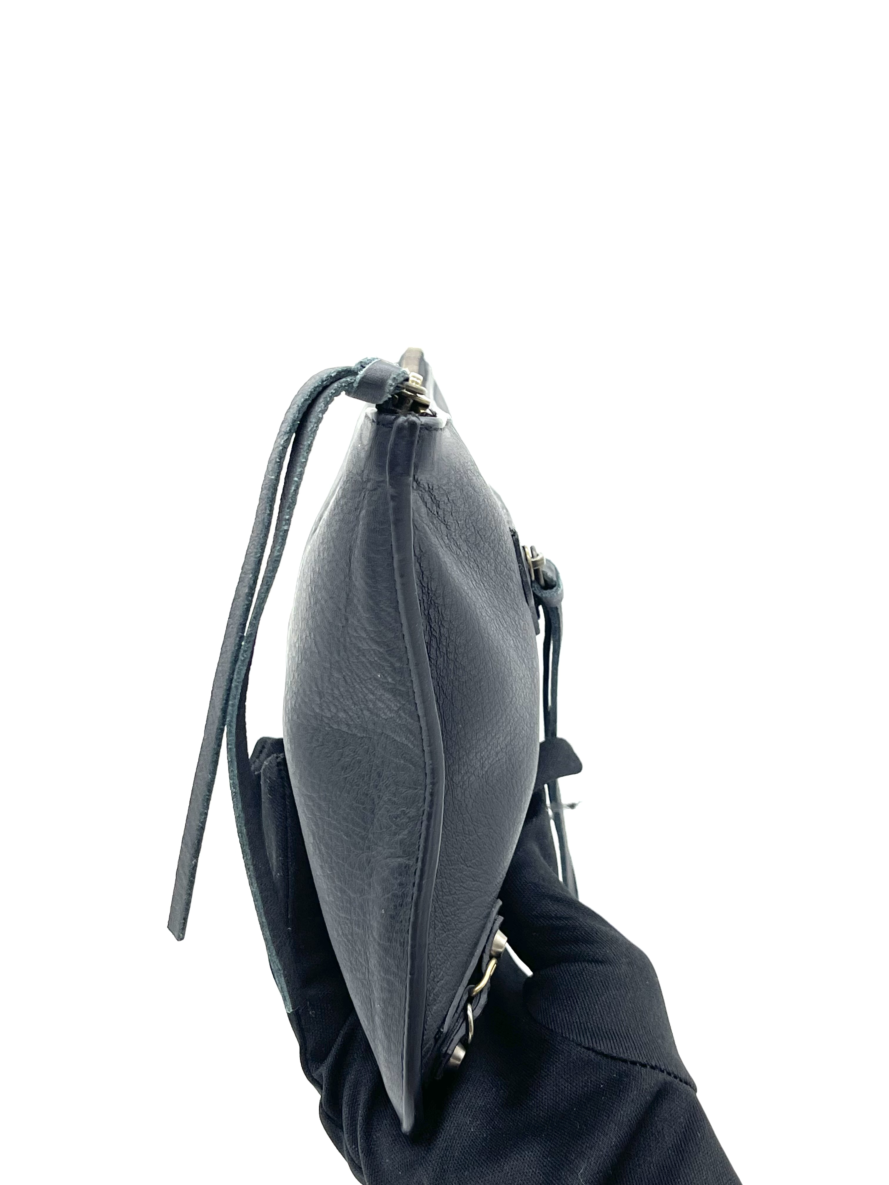 Pre-owned Balenciaga Blue Leather City Clip Clutch Bag / Product Code: 26032405