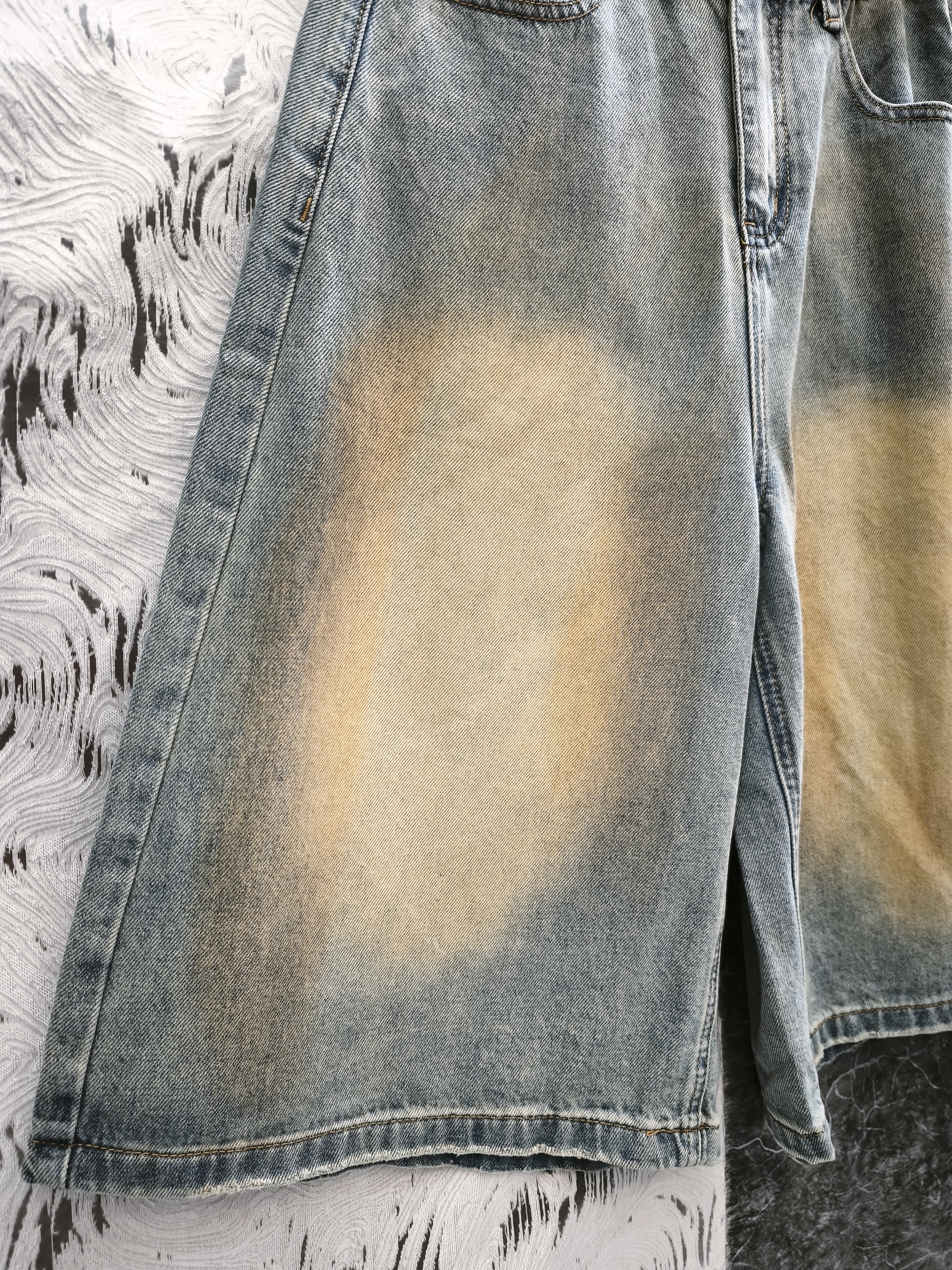 做舊色七分牛仔褲