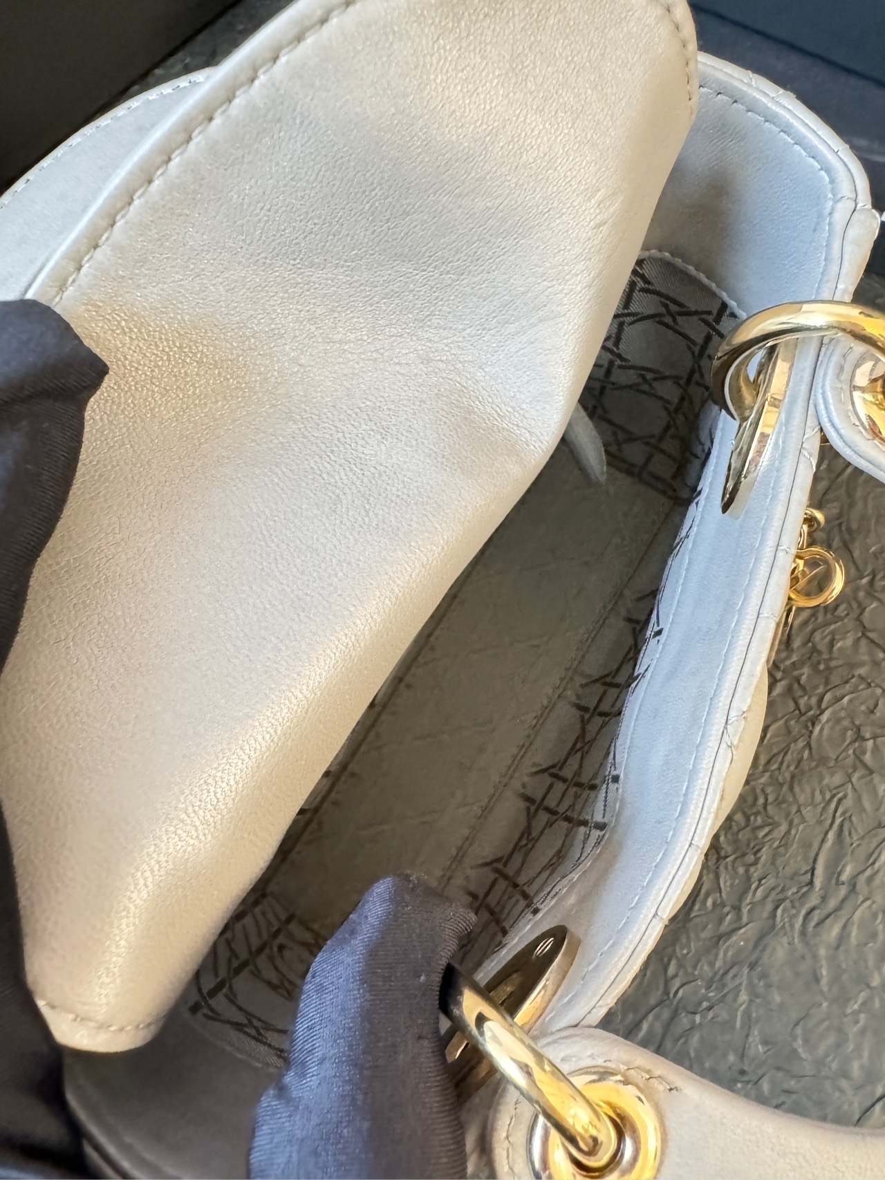 【預訂貨品】Dior 珠光灰羊皮mini戴包