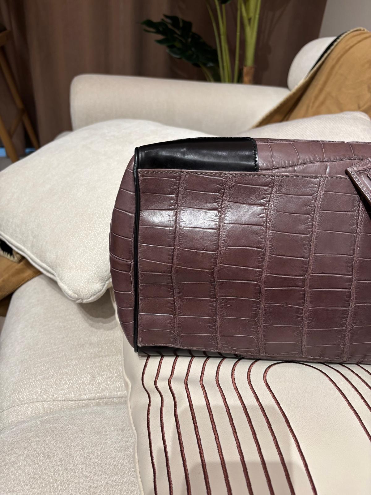Balenciaga Crocodile Embossed Calfskin鱷魚壓紋小牛皮手袋 100%Authentic, 95%new 