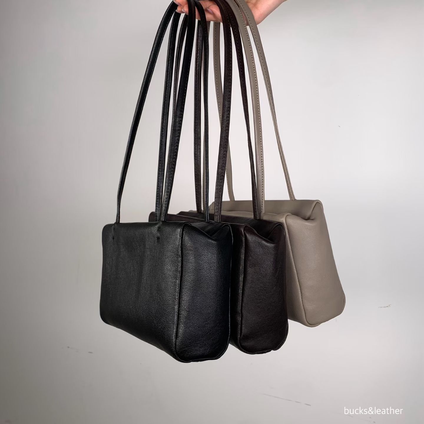 【26FW 】預訂_Slim Shoulder Bag By Bucks & leather