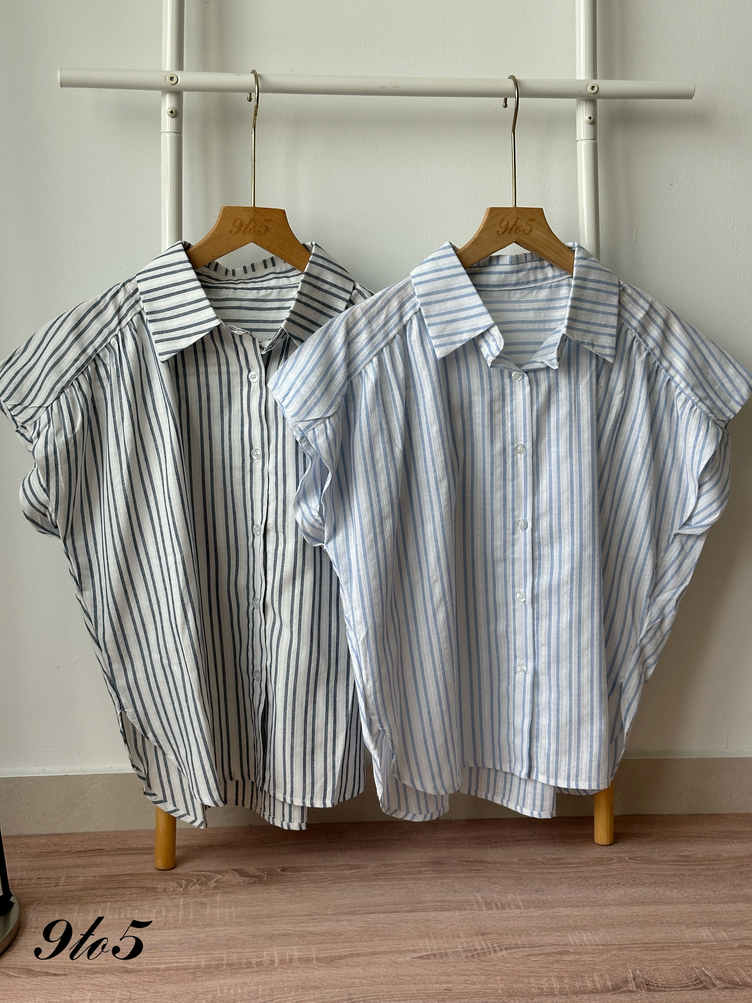 T4290 Cape Sleeve Stripe Shirt - Blue & Grey