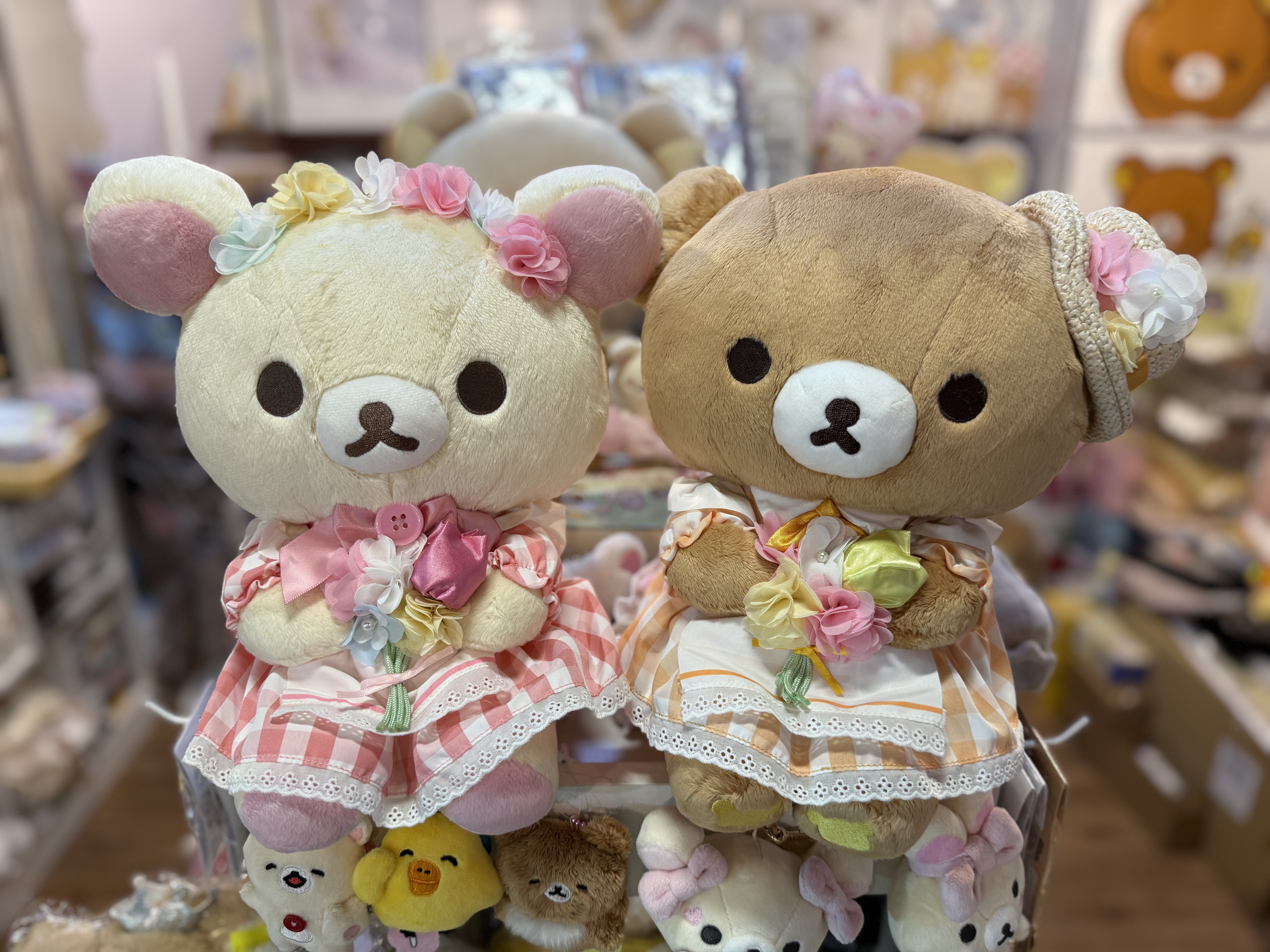 《現貨》全新日本有樂町pop up店限定 花花造型公仔（M size)