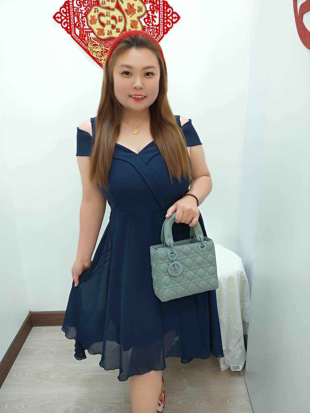 TT399 Y领露肩短礼服