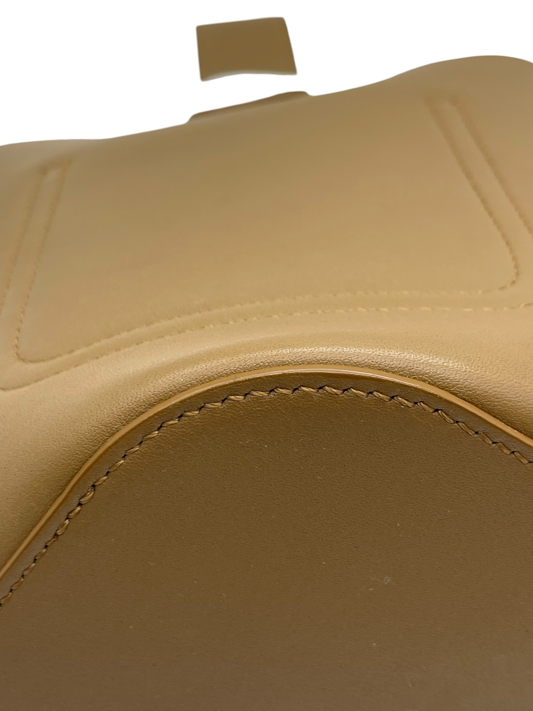 Pre-Owned LOEWE Pebble / Product Code: 062303