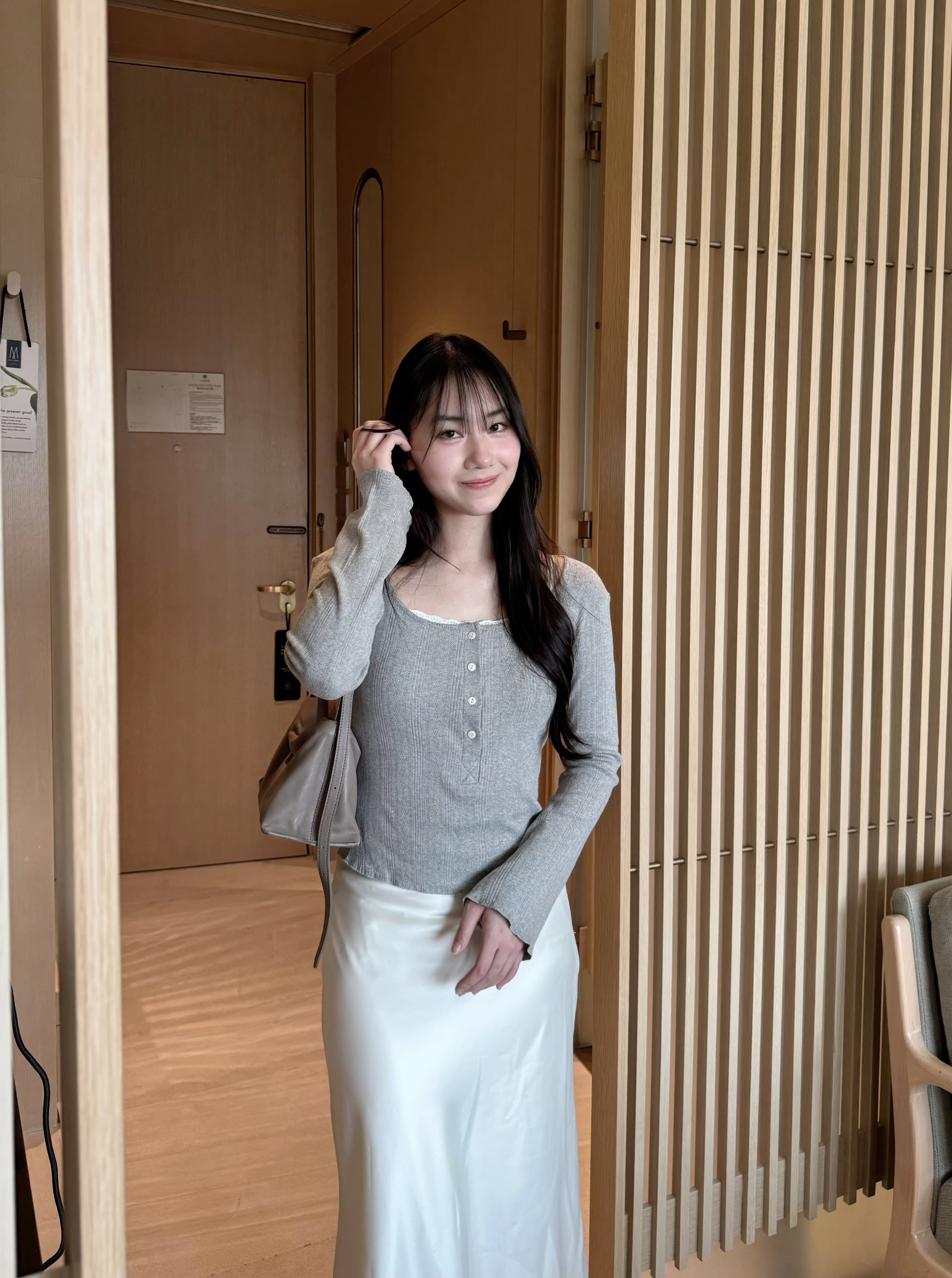 【簡約百搭】排鈕直條壓紋大領上衣