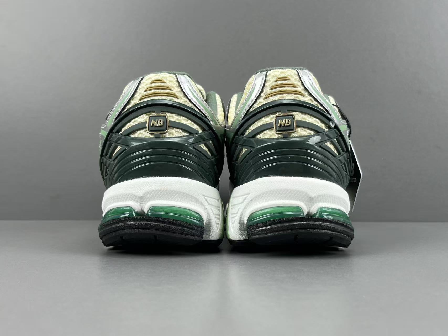 New Balance 1906R U1906RL1