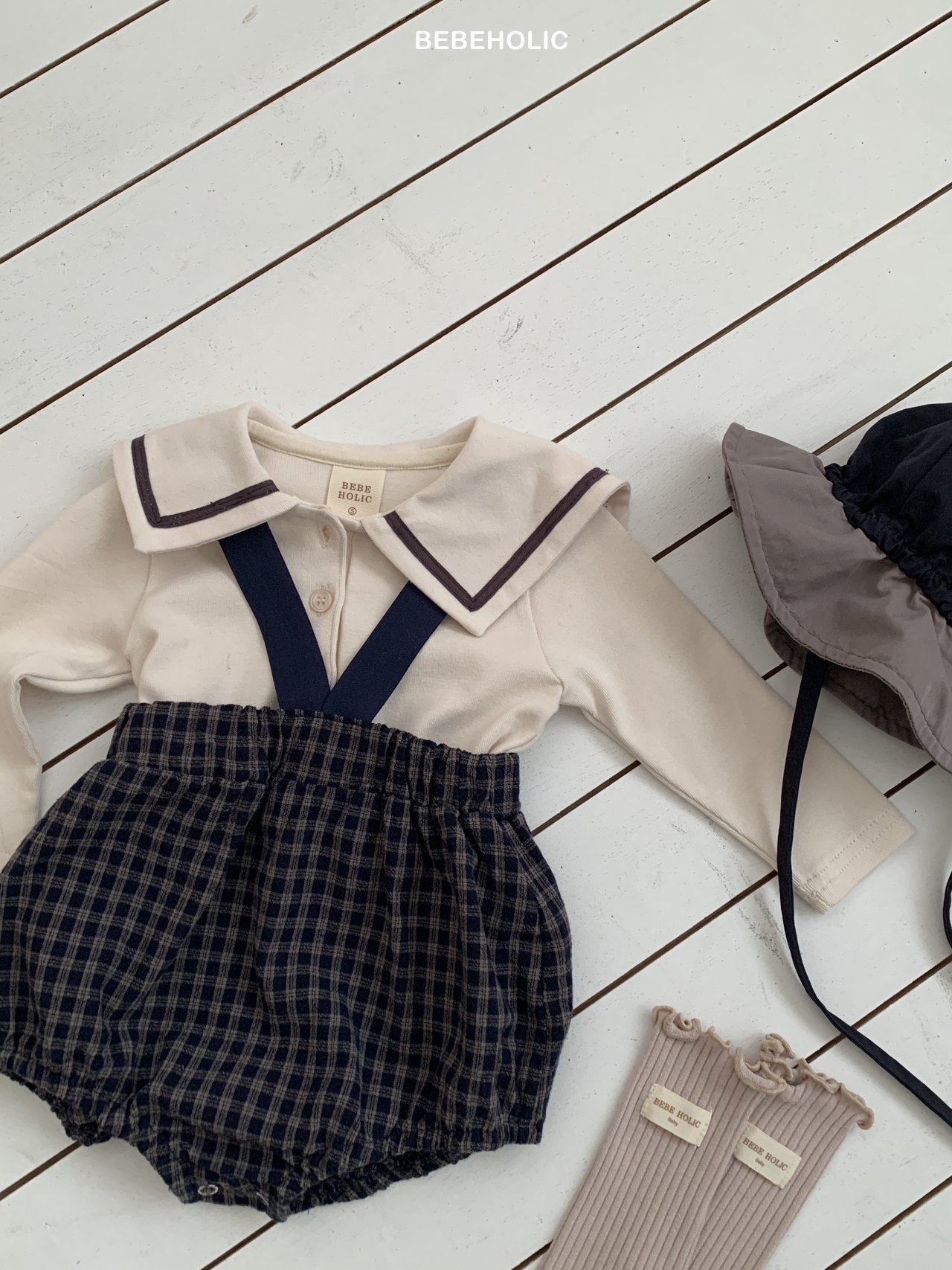 🌸預訂 韓國直送🌸🇰🇷BEBEHOLIC兩色品牌印花水手領長袖上衣